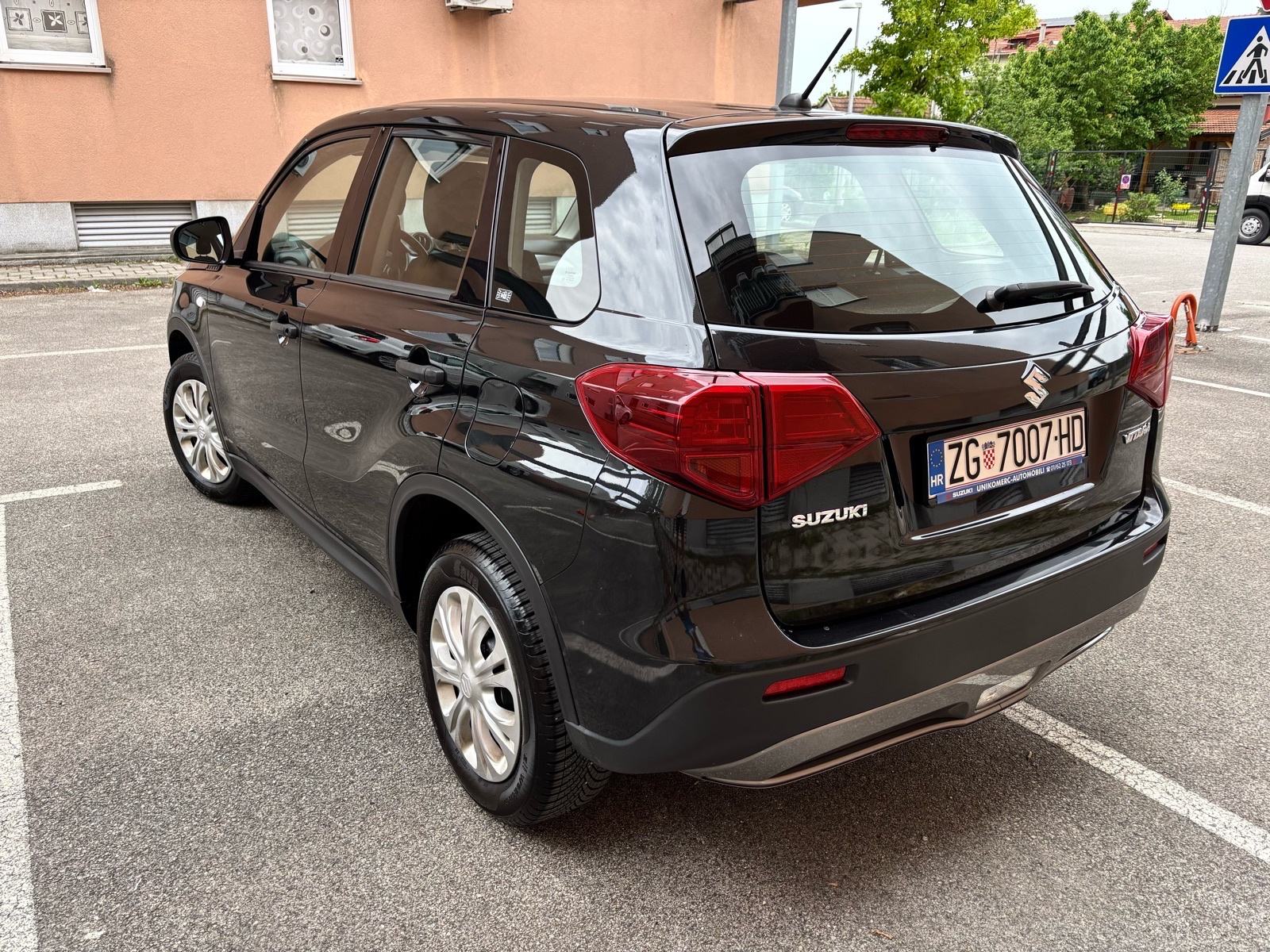 Suzuki Vitara 1,0 Gl Hr auto,servisna knjižica, fotografija 4