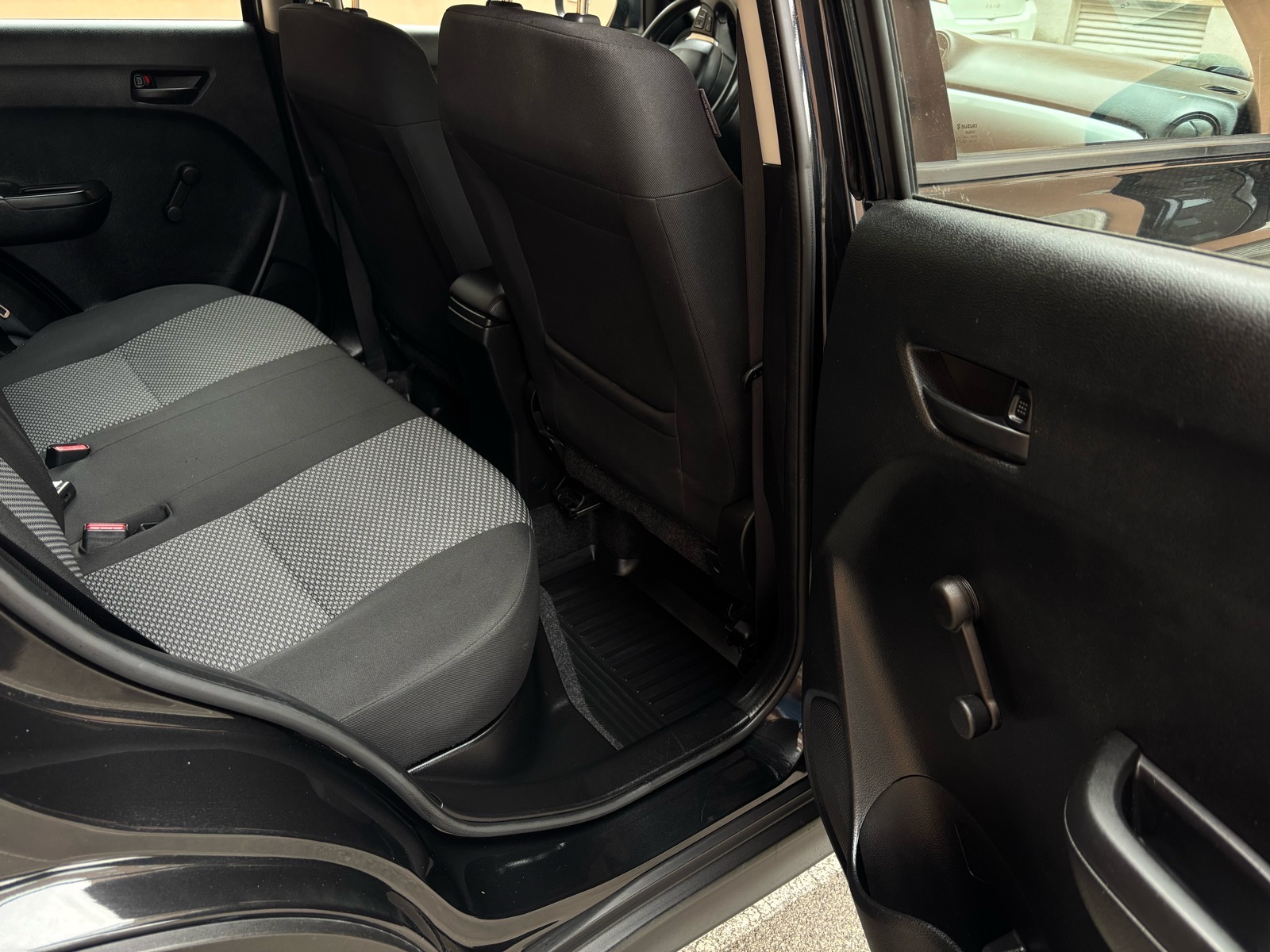 Suzuki Vitara 1,0 Gl Hr auto,servisna knjižica, fotografija 11