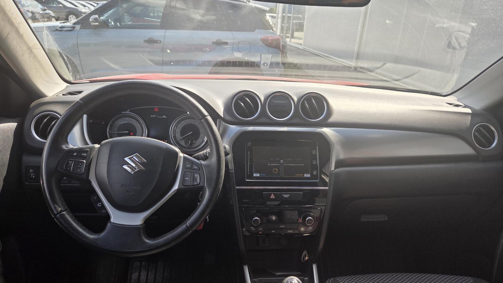 Suzuki Vitara 1,0 GL+ PREMIUM, fotografija 5