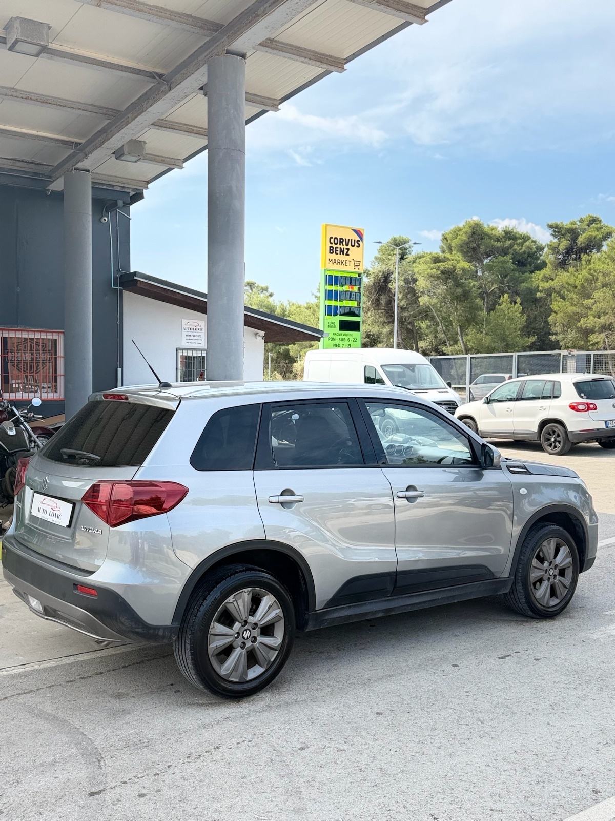 SUZUKI VITARA 1.0 *PREMIUM*FACELIFT*HR VOZILO*, fotografija 6