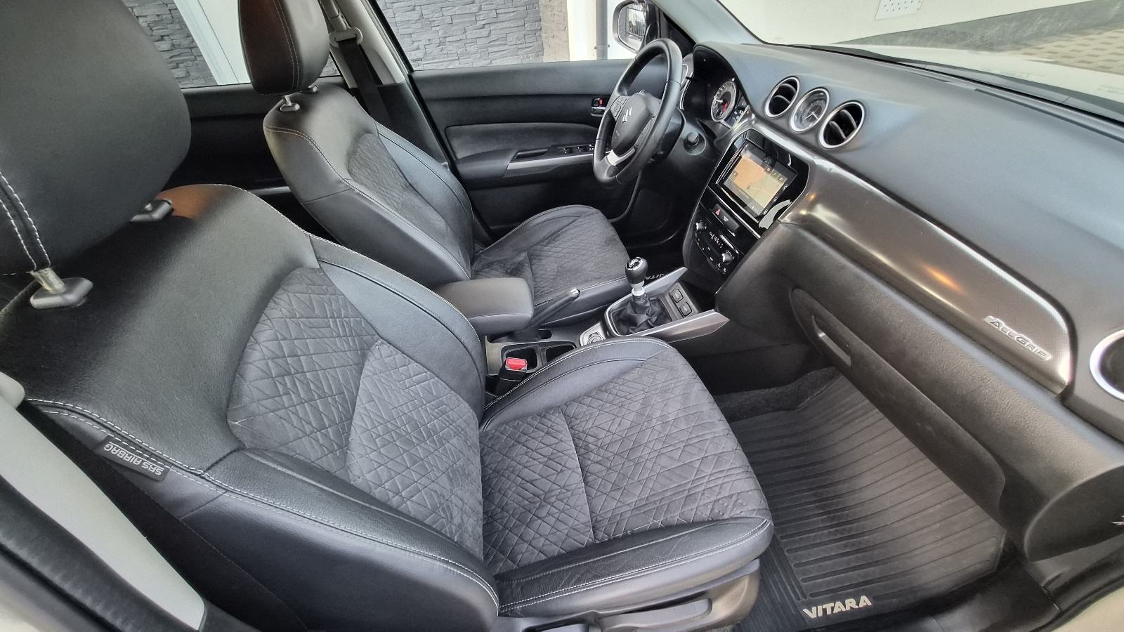 Suzuki Vitara 1,4 benz. ALLGRIP - GLX+ - 1.VLASNIK -, fotografija 14
