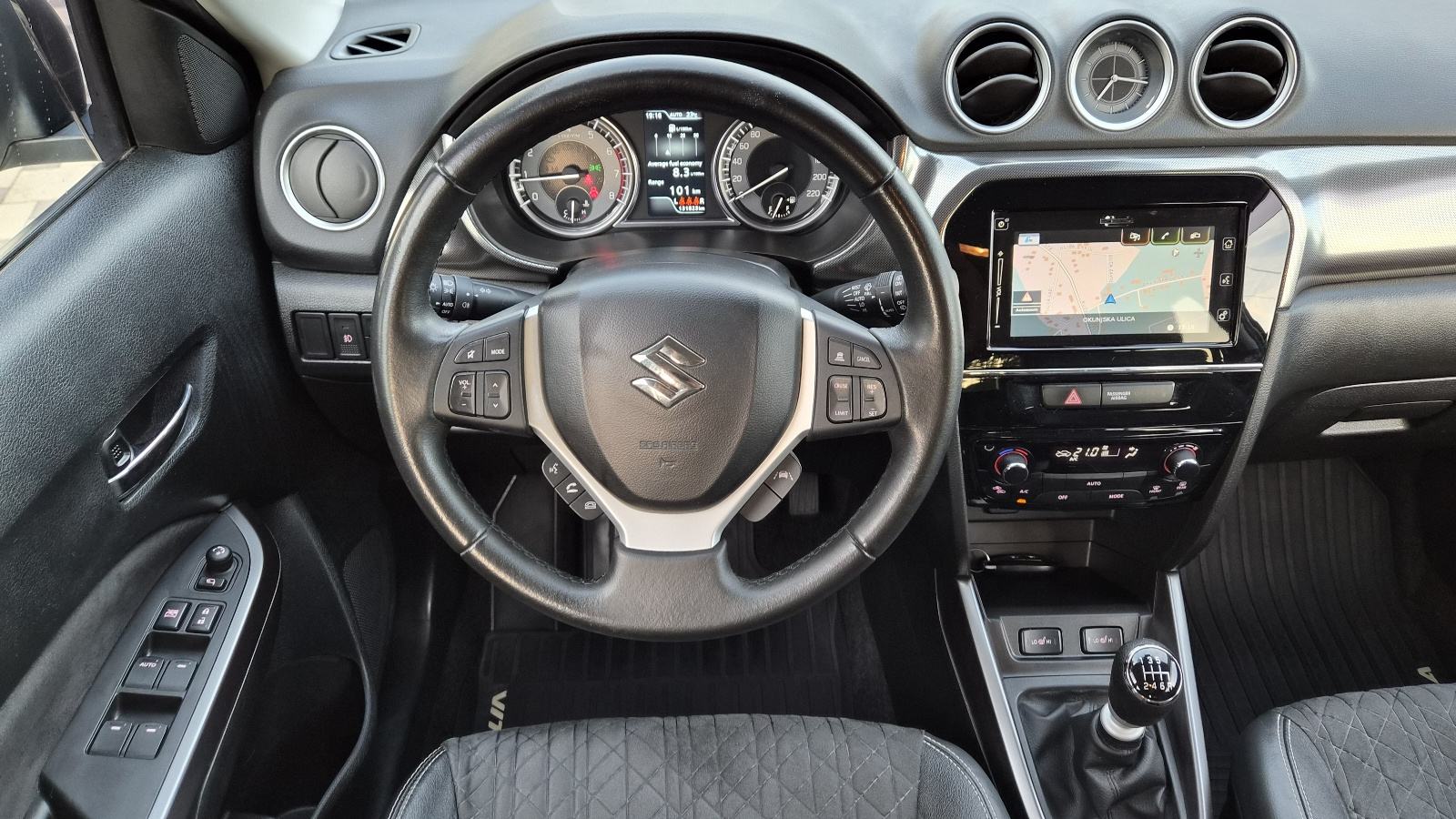 Suzuki Vitara 1,4 benz. ALLGRIP - GLX+ - 1.VLASNIK -, fotografija 19