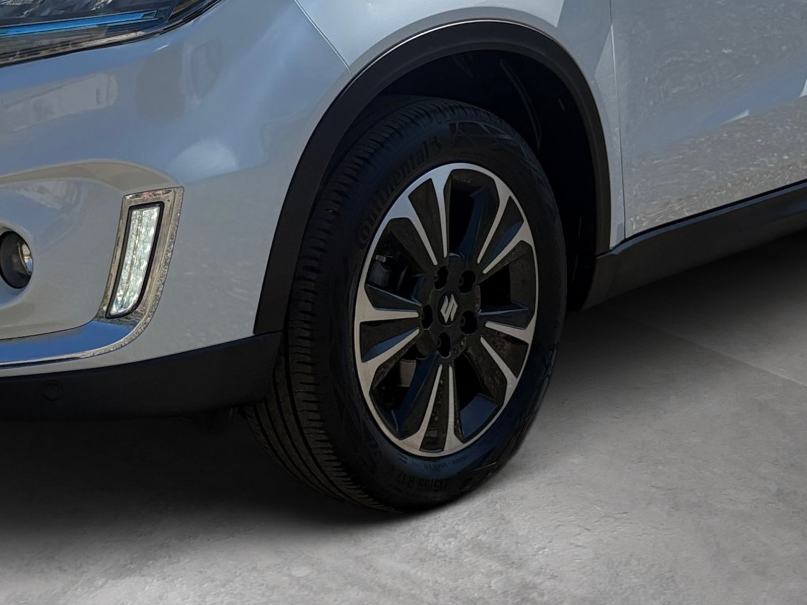 Suzuki Vitara 1.4 Boosterjet 4x4 LED NAVI KROV PROZ KAMERA, fotografija 10