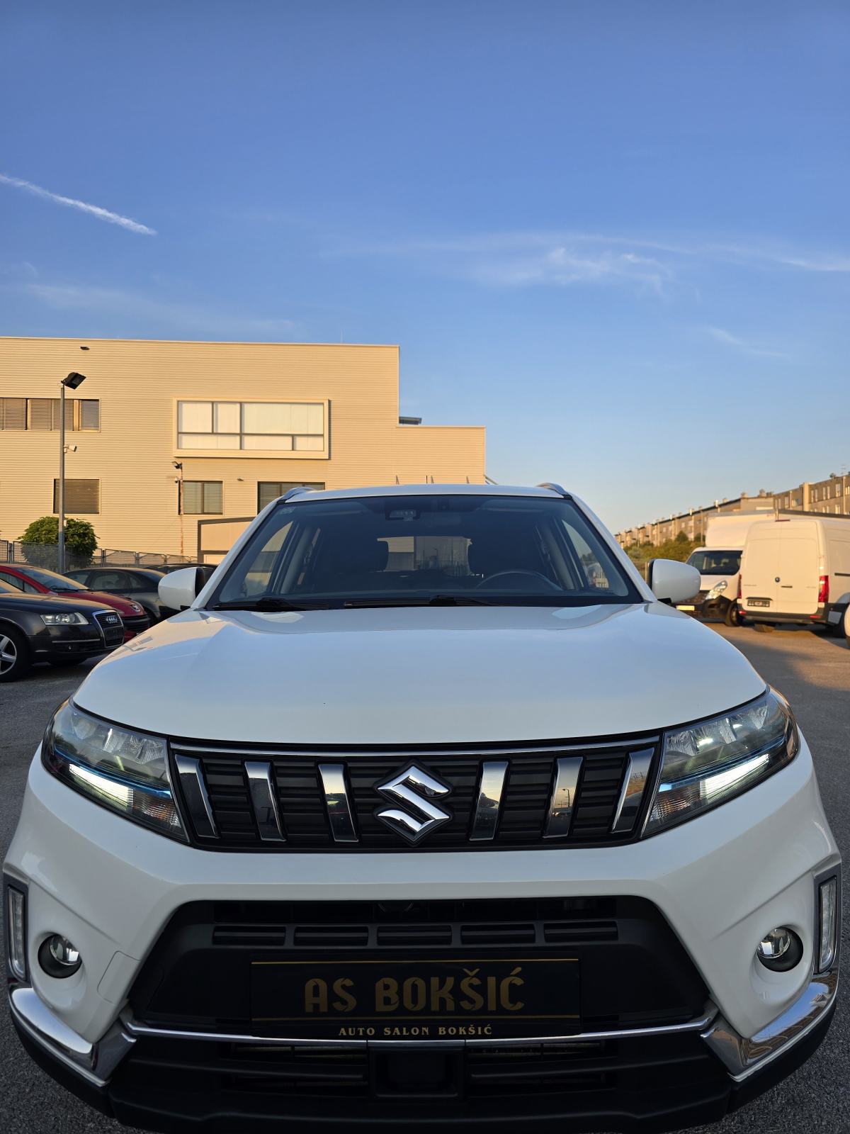 SUZUKI VITARA 1.4 GL HYBRID *99 000 KM *HR AUTO* 2022 * Prvi vlasnik *, fotografija 9