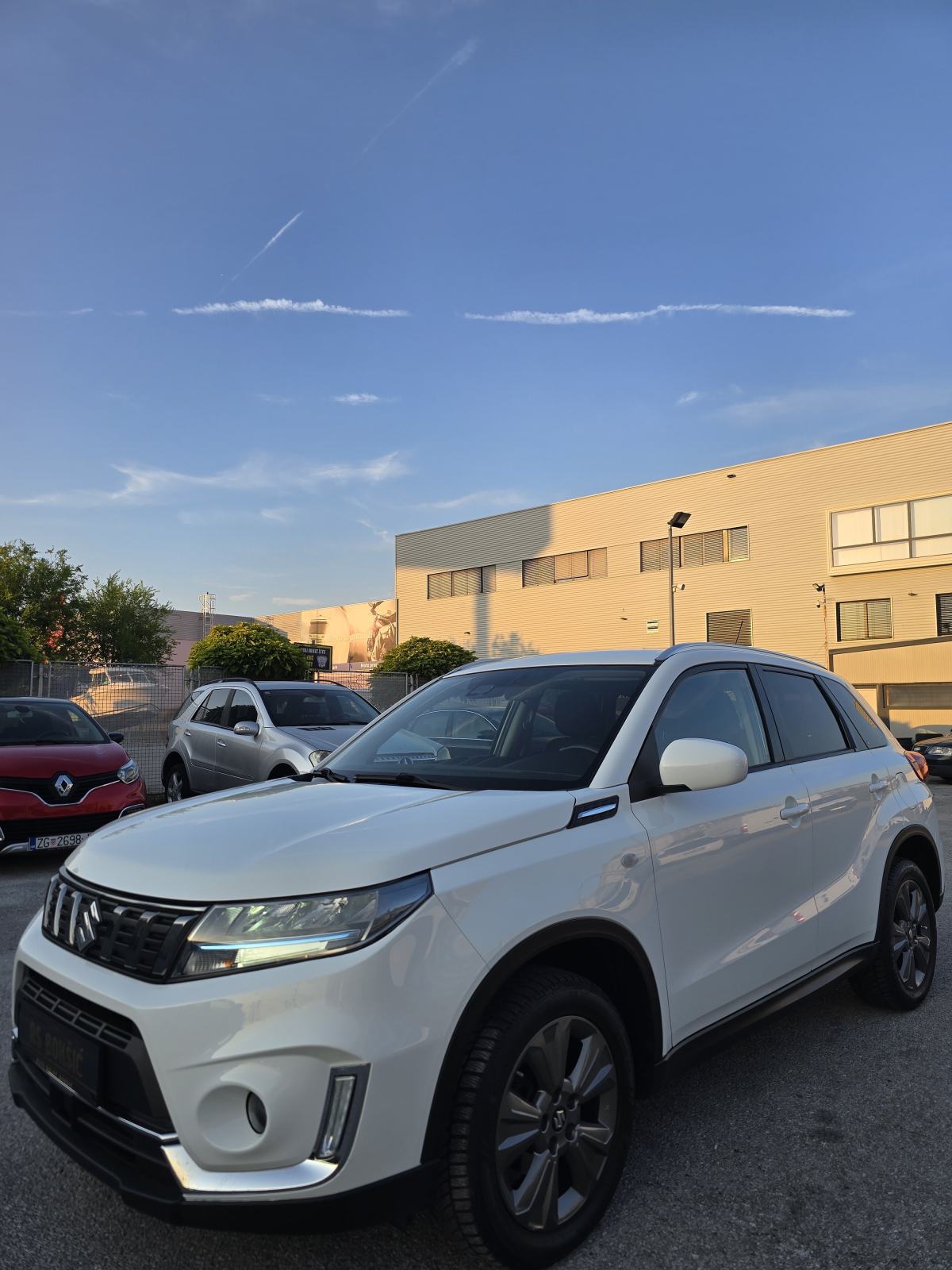 SUZUKI VITARA 1.4 GL HYBRID *99 000 KM *HR AUTO* 2022 * Prvi vlasnik *, fotografija 2