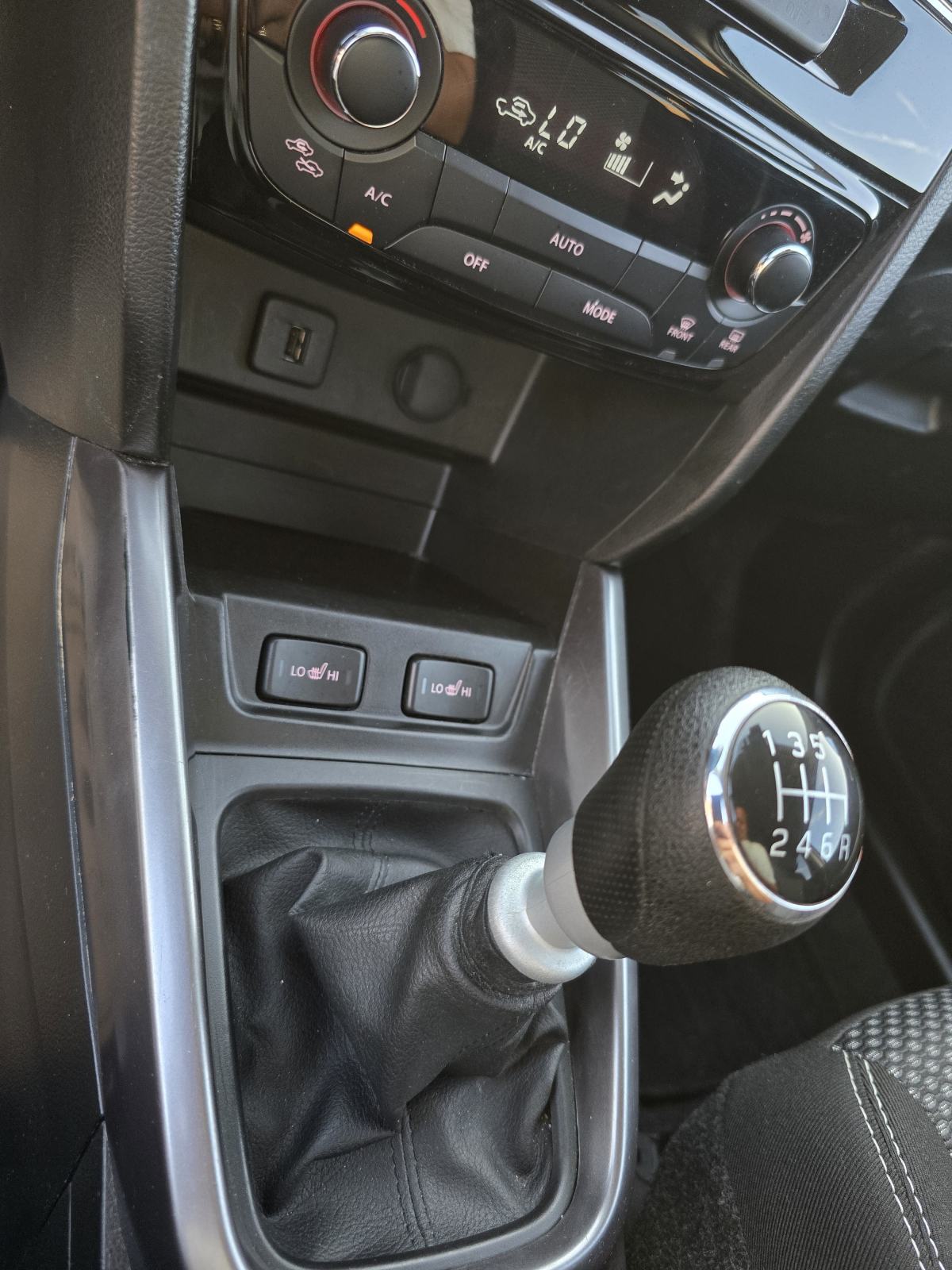 SUZUKI VITARA 1.4 GL HYBRID *99 000 KM *HR AUTO* 2022 * Prvi vlasnik *, fotografija 20