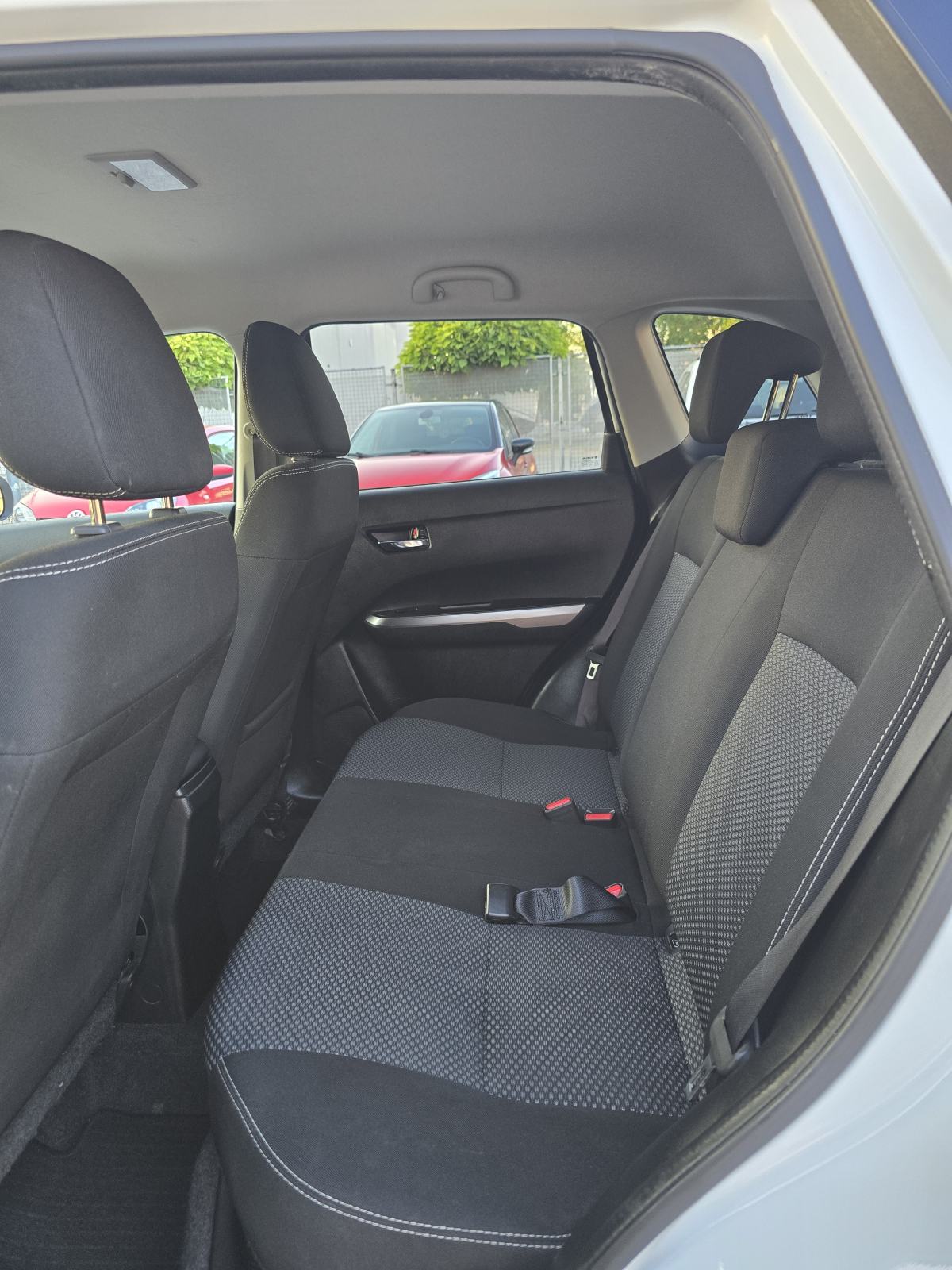 SUZUKI VITARA 1.4 GL HYBRID *99 000 KM *HR AUTO* 2022 * Prvi vlasnik *, fotografija 18