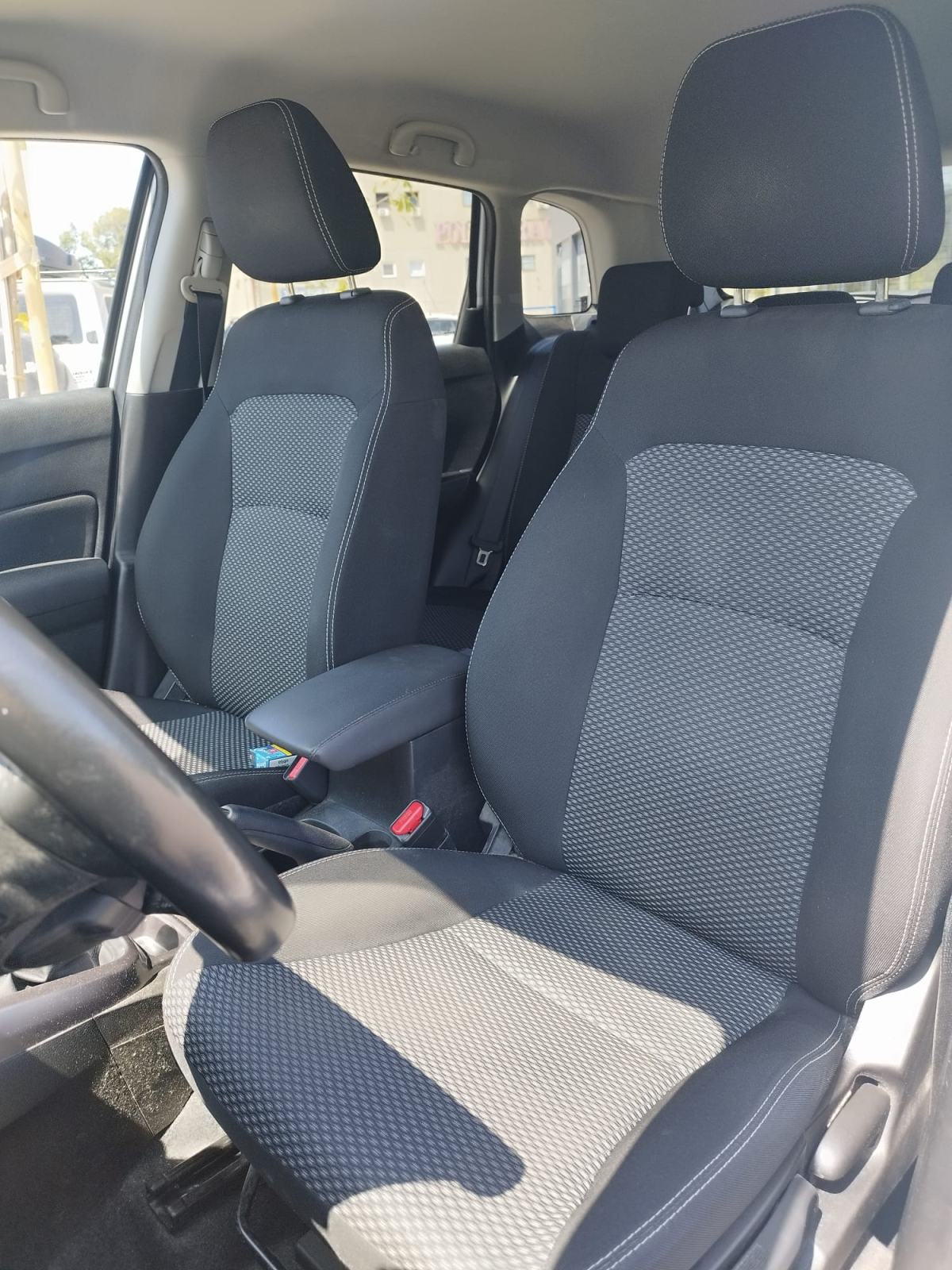 Suzuki Vitara 1,4 GL+ Hybrid 2021., fotografija 16