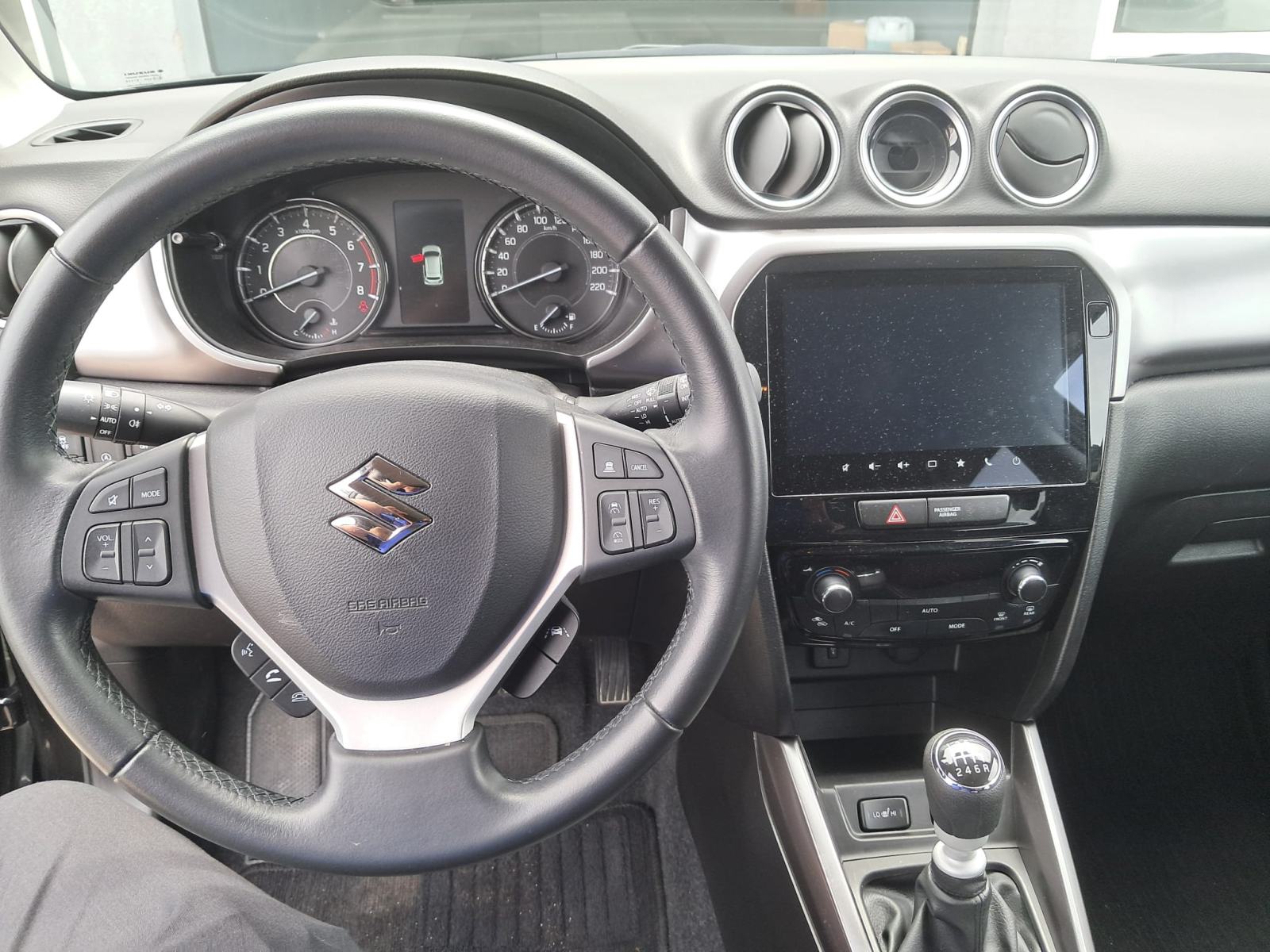 Suzuki Vitara 1,4 GL+ Hybrid 2024. reg. do 08/26, fotografija 4
