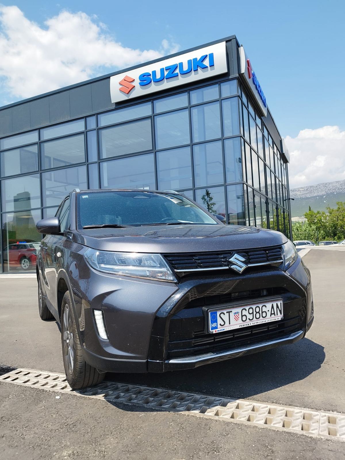 Suzuki Vitara 1,4 GL+ Hybrid 2025. / reg. do 04/27, fotografija 7
