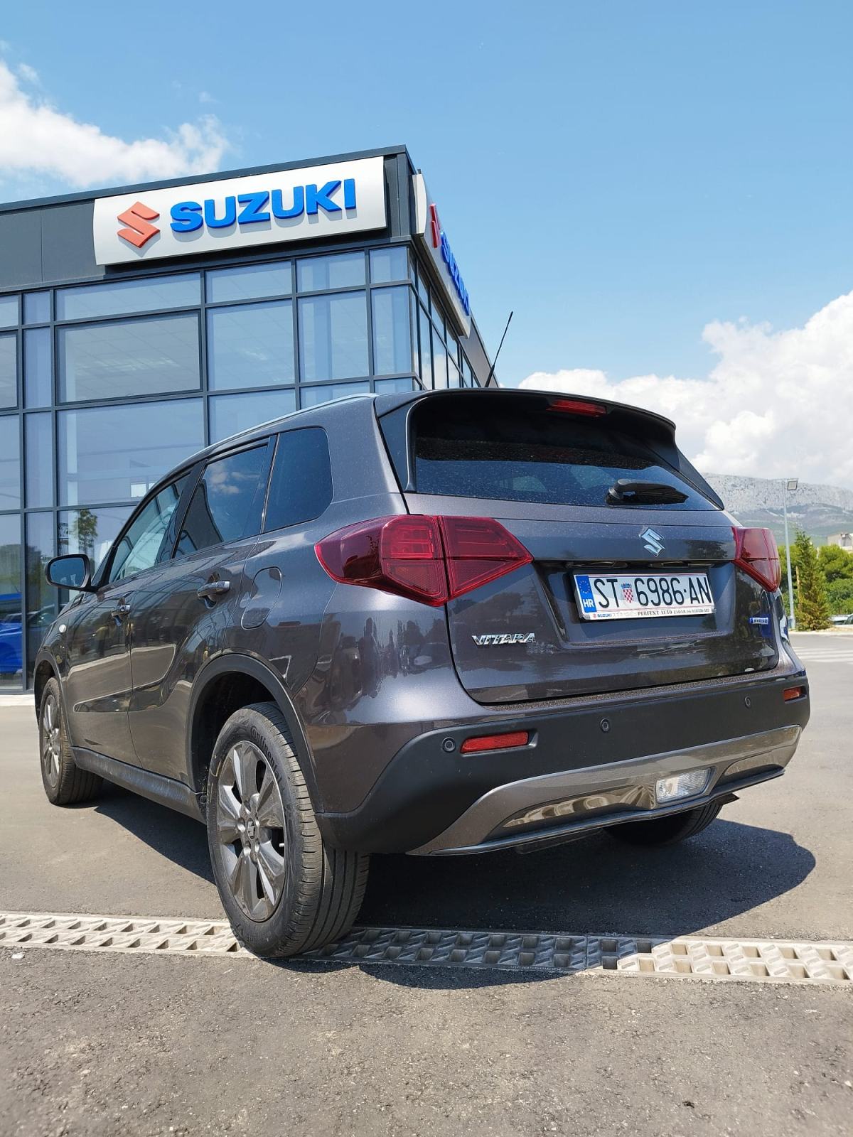 Suzuki Vitara 1,4 GL+ Hybrid 2025. / reg. do 04/27, fotografija 6