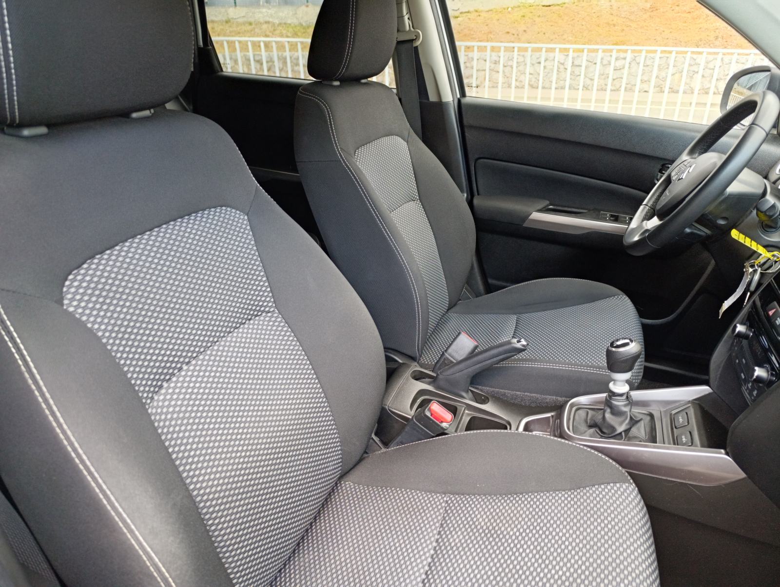 Suzuki Vitara 1.4 GL+, LED svjetla, tempomat, automatska klima,jamstvo, fotografija 10