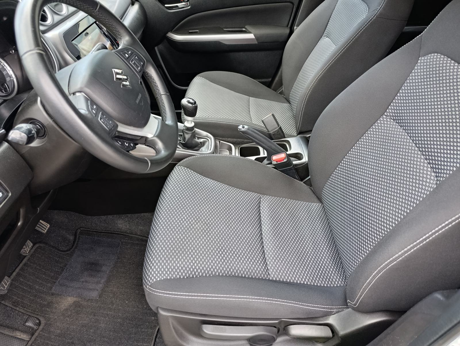 Suzuki Vitara 1.4 GL+, LED svjetla, tempomat, automatska klima,jamstvo, fotografija 18