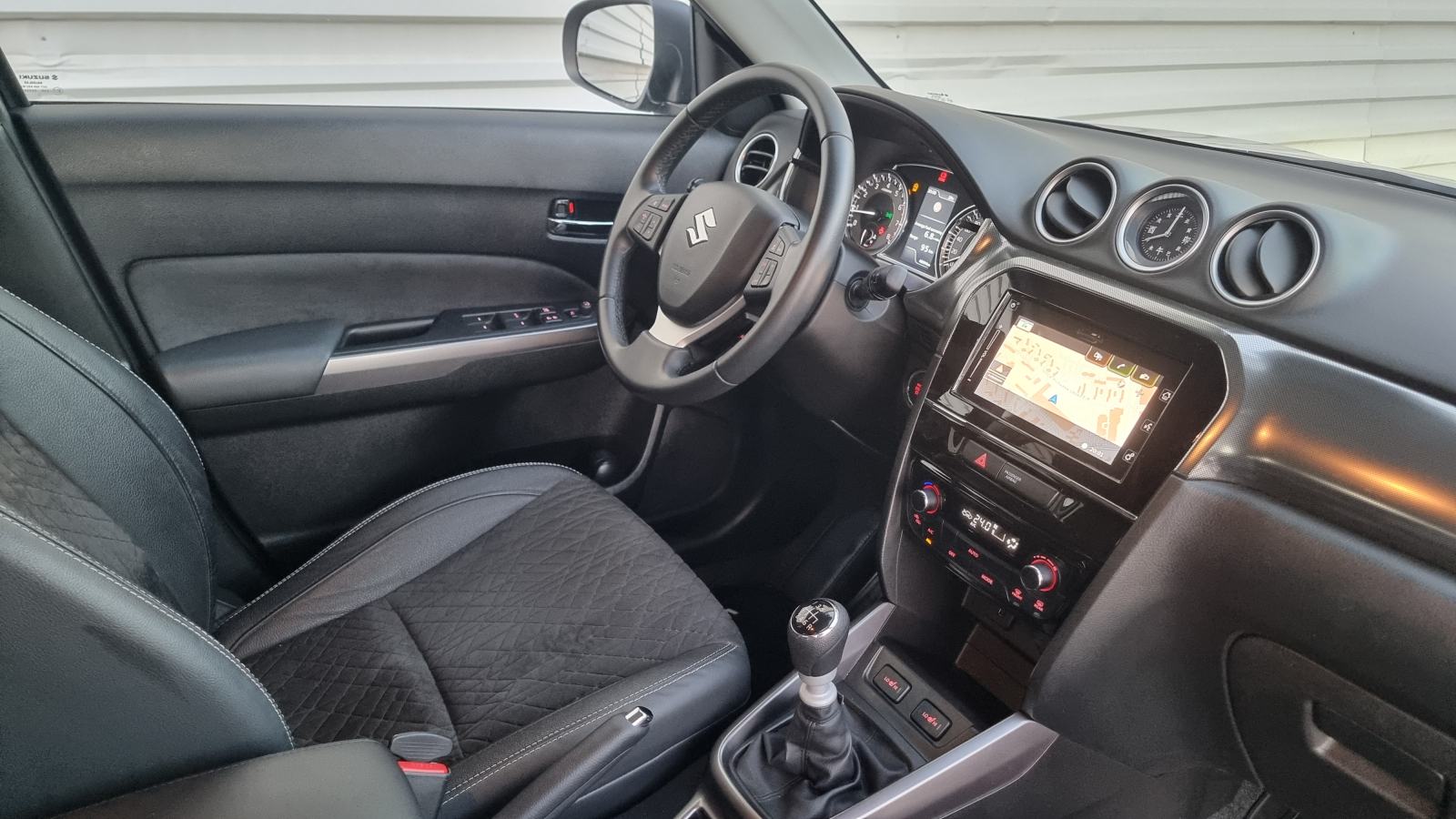 Suzuki Vitara 1,4 GLX ELEGANCE Hybrid"1.Vlasnik"Nije uvoz"41.000 km", fotografija 9