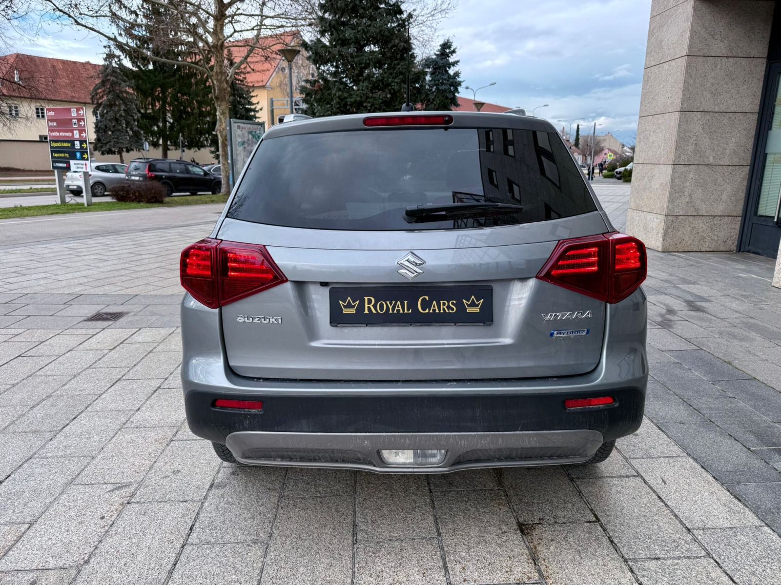 SUZUKI VITARA - 1.4 HYBRID - 2024 GOD - RUČNI MJENJAČ - KAO NOVO!, fotografija 8