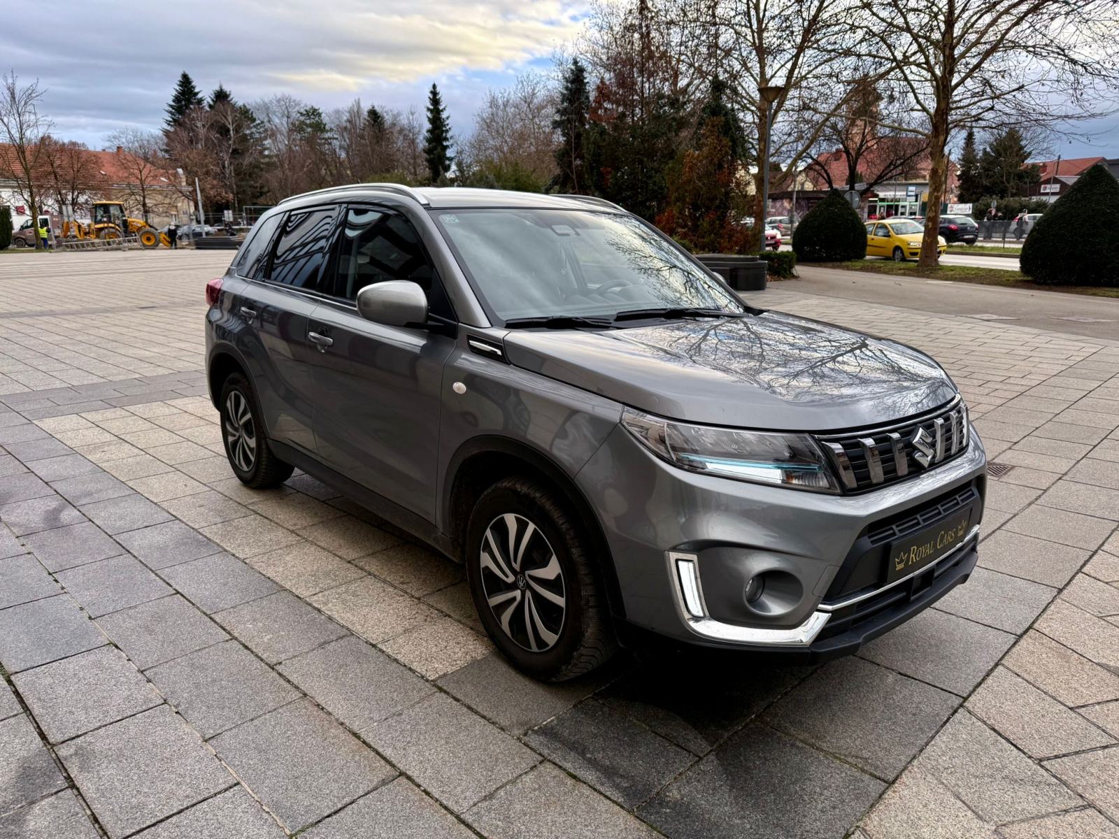 SUZUKI VITARA - 1.4 HYBRID - 2024 GOD - RUČNI MJENJAČ - KAO NOVO!, fotografija 5