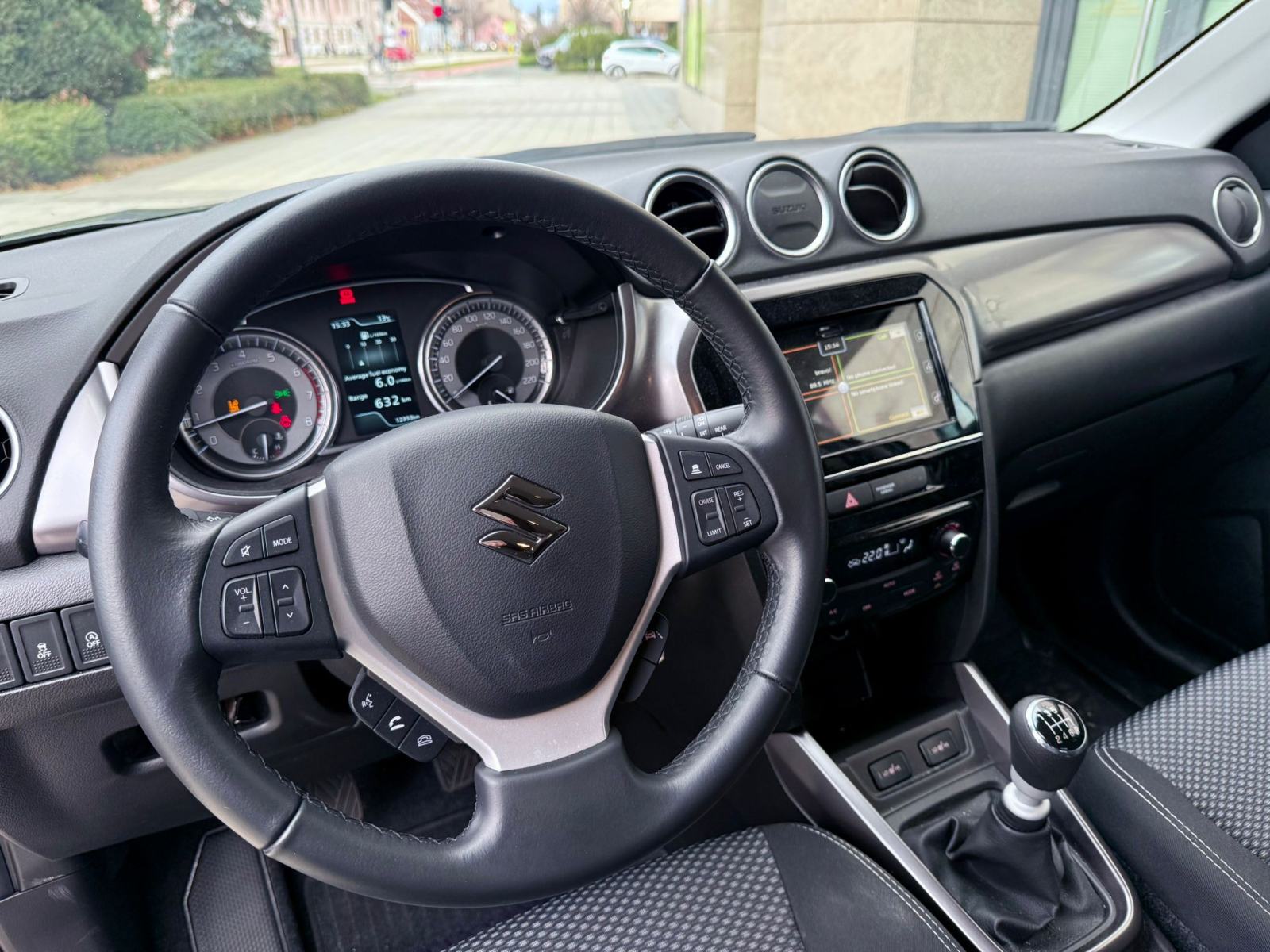 SUZUKI VITARA - 1.4 HYBRID - 2024 GOD - RUČNI MJENJAČ - KAO NOVO!, fotografija 12