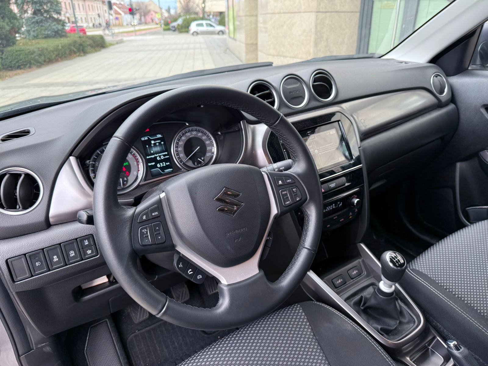 SUZUKI VITARA - 1.4 HYBRID - 2024 GOD - RUČNI MJENJAČ - KAO NOVO!, fotografija 11