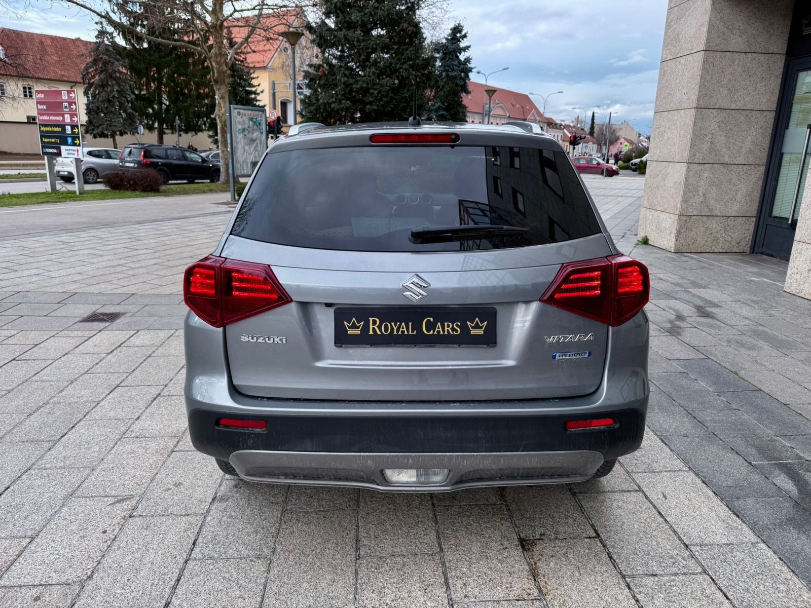 SUZUKI VITARA - 1.4 HYBRID - 2024 GOD - RUČNI MJENJAČ - KAO NOVO!, fotografija 7