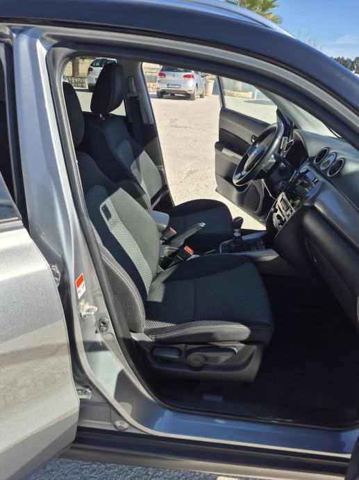 Suzuki Vitara 1,4 hybrid boosterjet (098 359 326), fotografija 13
