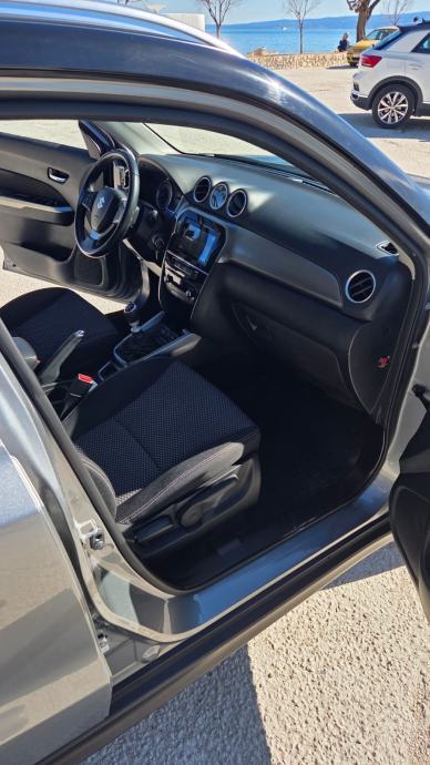 Suzuki Vitara 1,4 hybrid boosterjet (098 359 326), fotografija 14