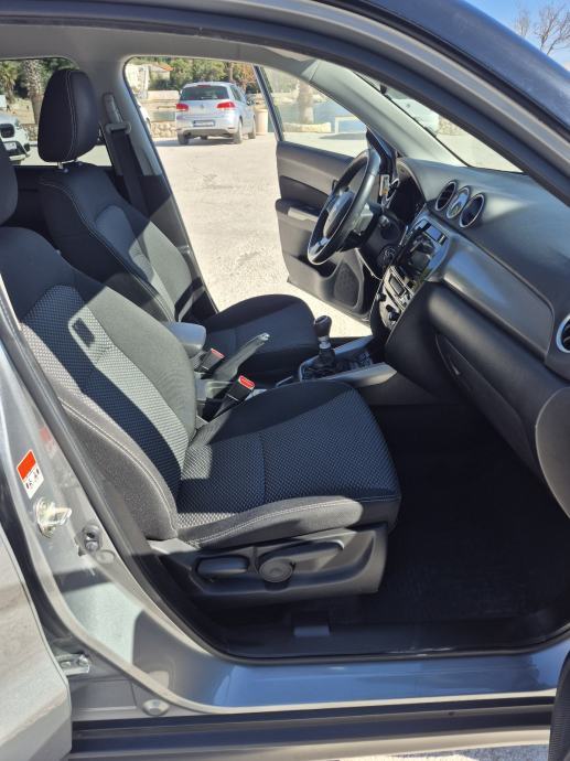 Suzuki Vitara 1,4 hybrid boosterjet (098 359 326), fotografija 12