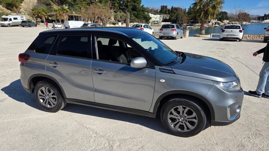Suzuki Vitara 1,4 hybrid boosterjet (098 359 326), fotografija 9