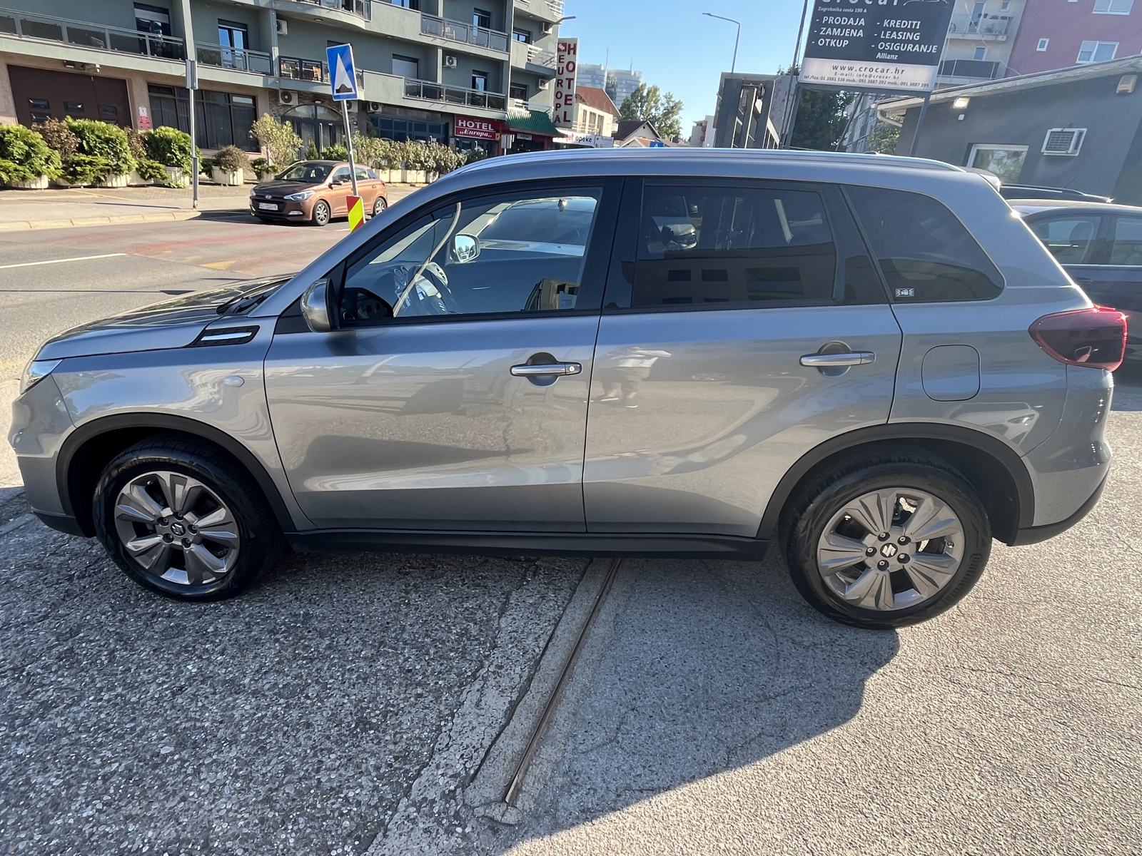 Suzuki Vitara 1,4 Hybrid GL+ LED,KAMERA 1.VL Nije uvoz Jamstvo 1G, fotografija 4