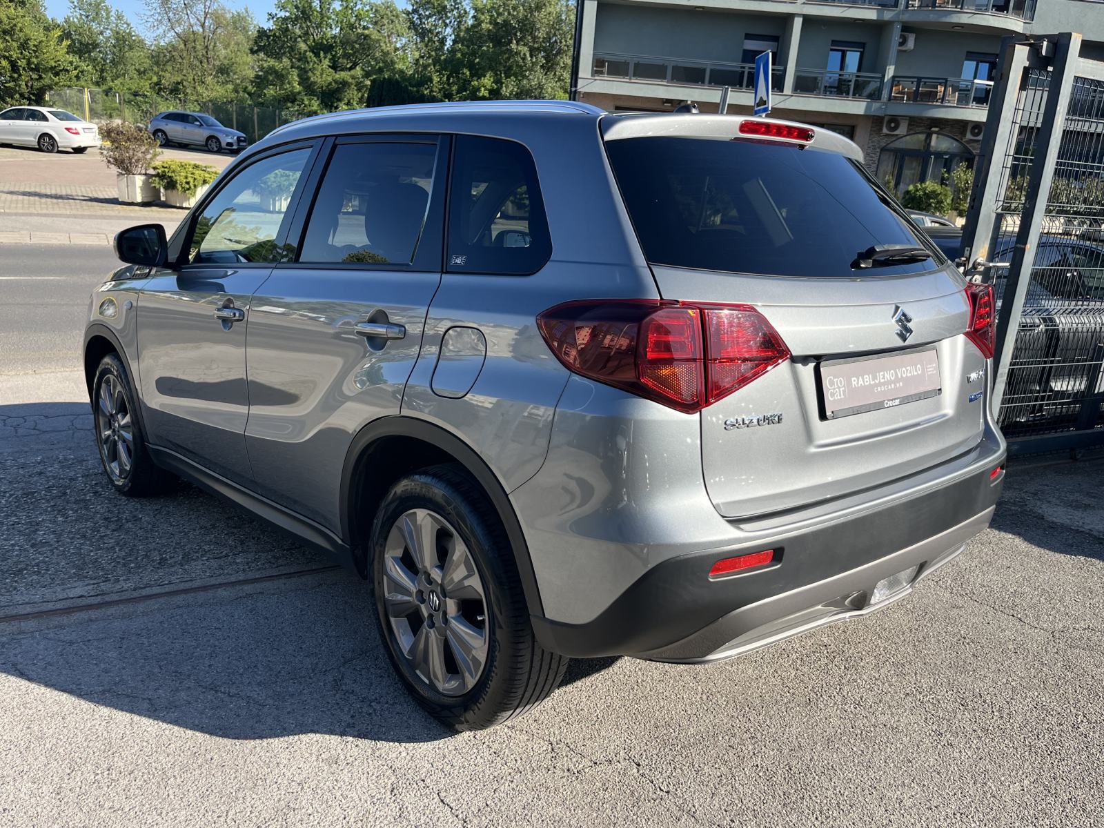 Suzuki Vitara 1,4 Hybrid GL+ LED,KAMERA 1.VL Nije uvoz Jamstvo 1G, fotografija 5
