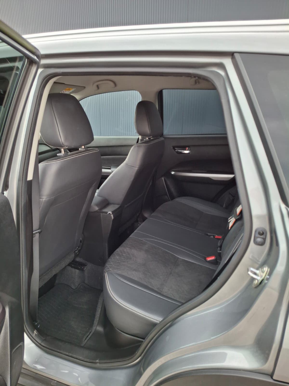 Suzuki Vitara 1,4 Hybrid ☆ u PDV-u ☆ GARANCIJA ☆ RATA OD 161€, fotografija 16