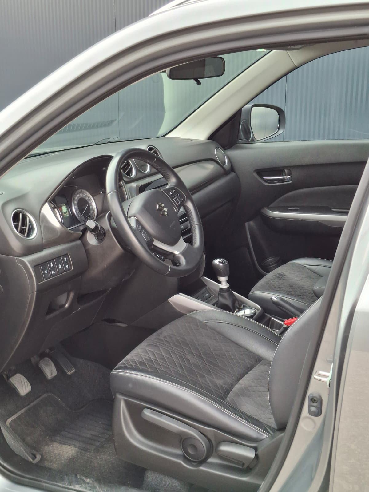 Suzuki Vitara 1,4 Hybrid ☆ u PDV-u ☆ GARANCIJA ☆ RATA OD 161€, fotografija 11