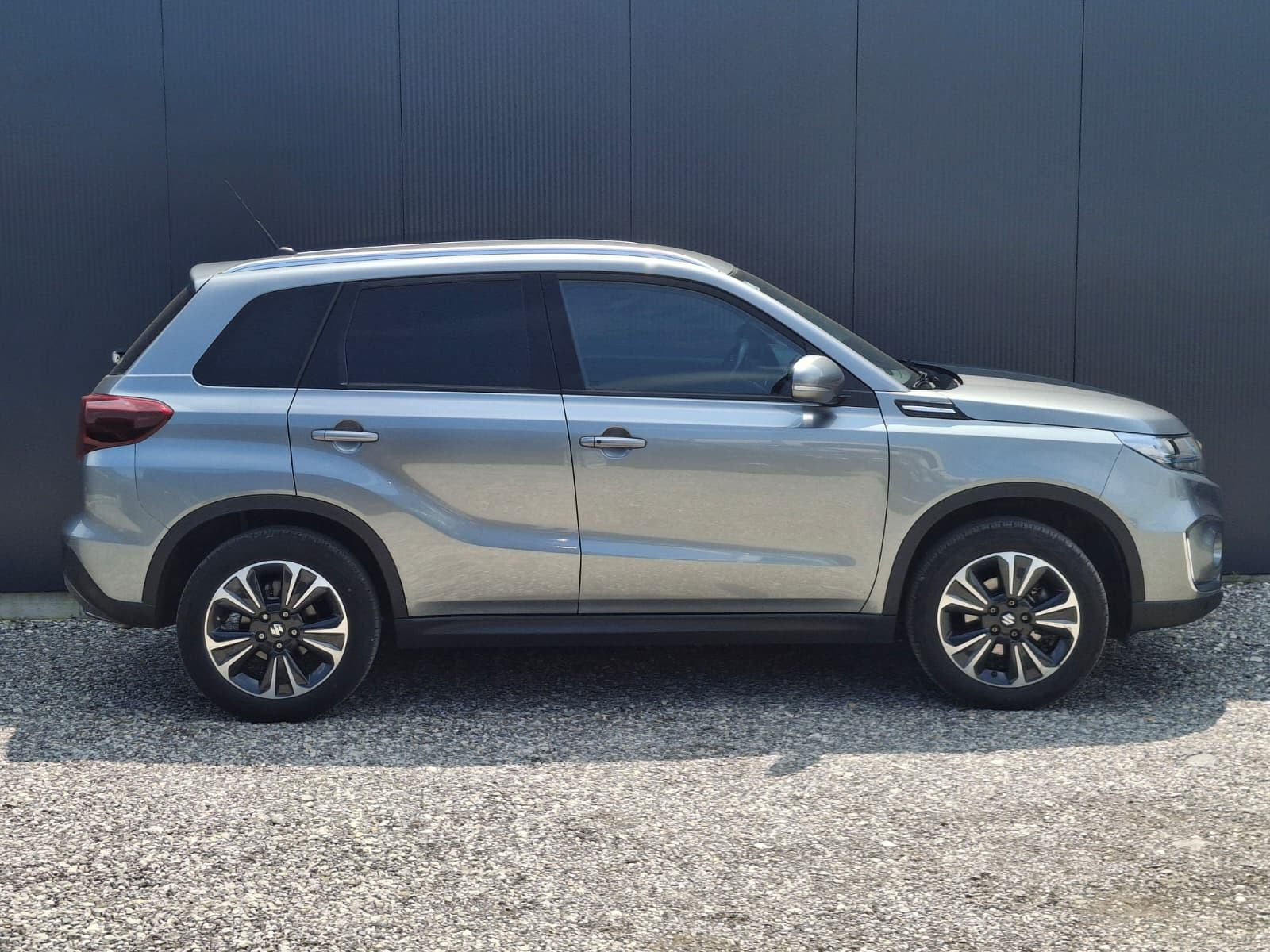 Suzuki Vitara 1,4 Hybrid ☆ u PDV-u ☆ GARANCIJA ☆ RATA OD 161€, fotografija 10