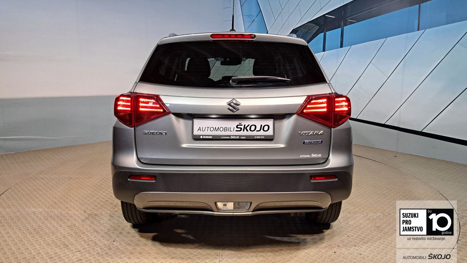 Suzuki Vitara 1,4 Premium 2WD Hybrid, fotografija 9