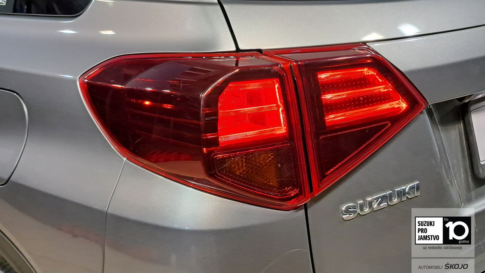 Suzuki Vitara 1,4 Premium 2WD Hybrid, fotografija 15