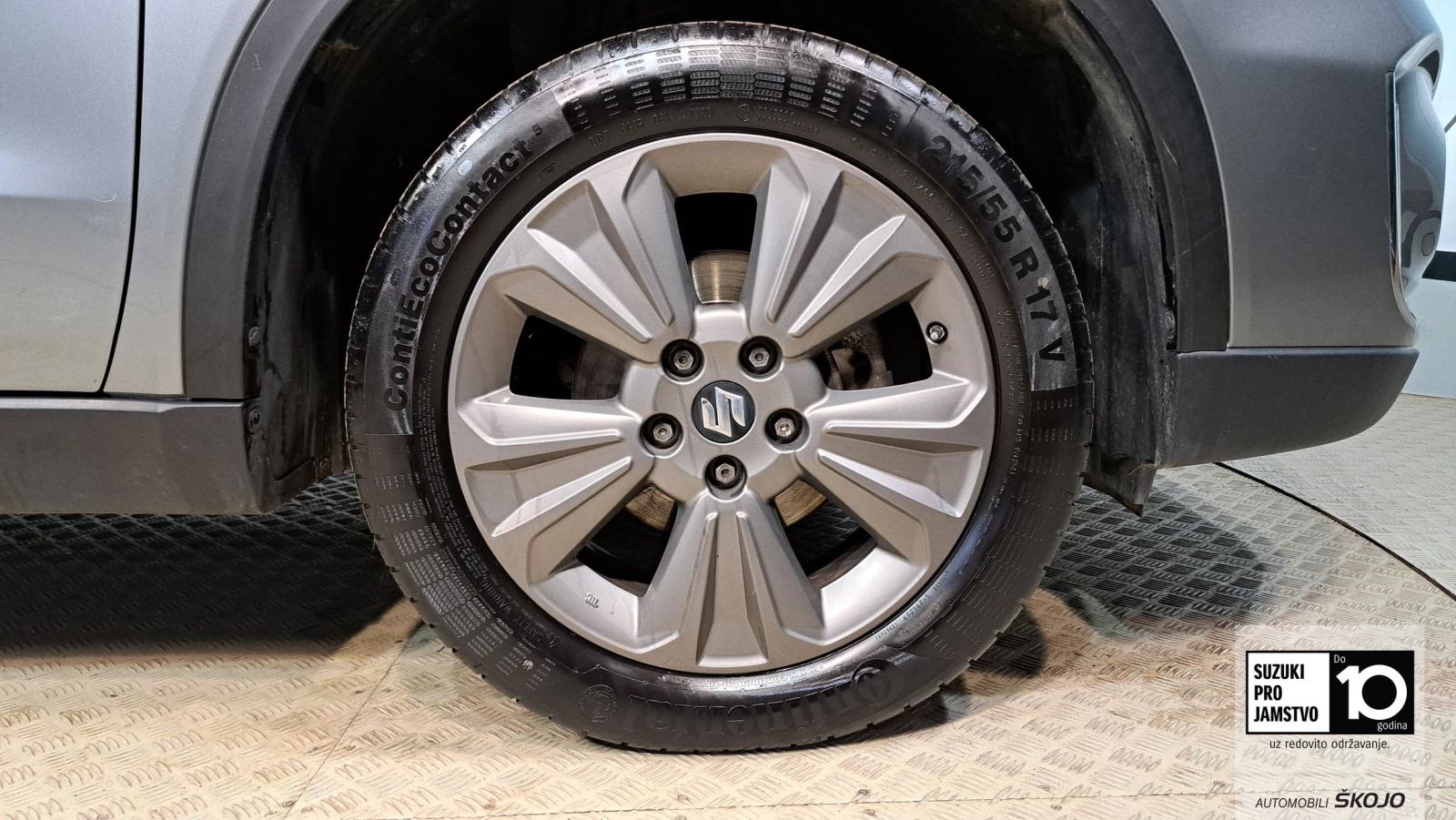 Suzuki Vitara 1,4 Premium 2WD Hybrid, fotografija 16
