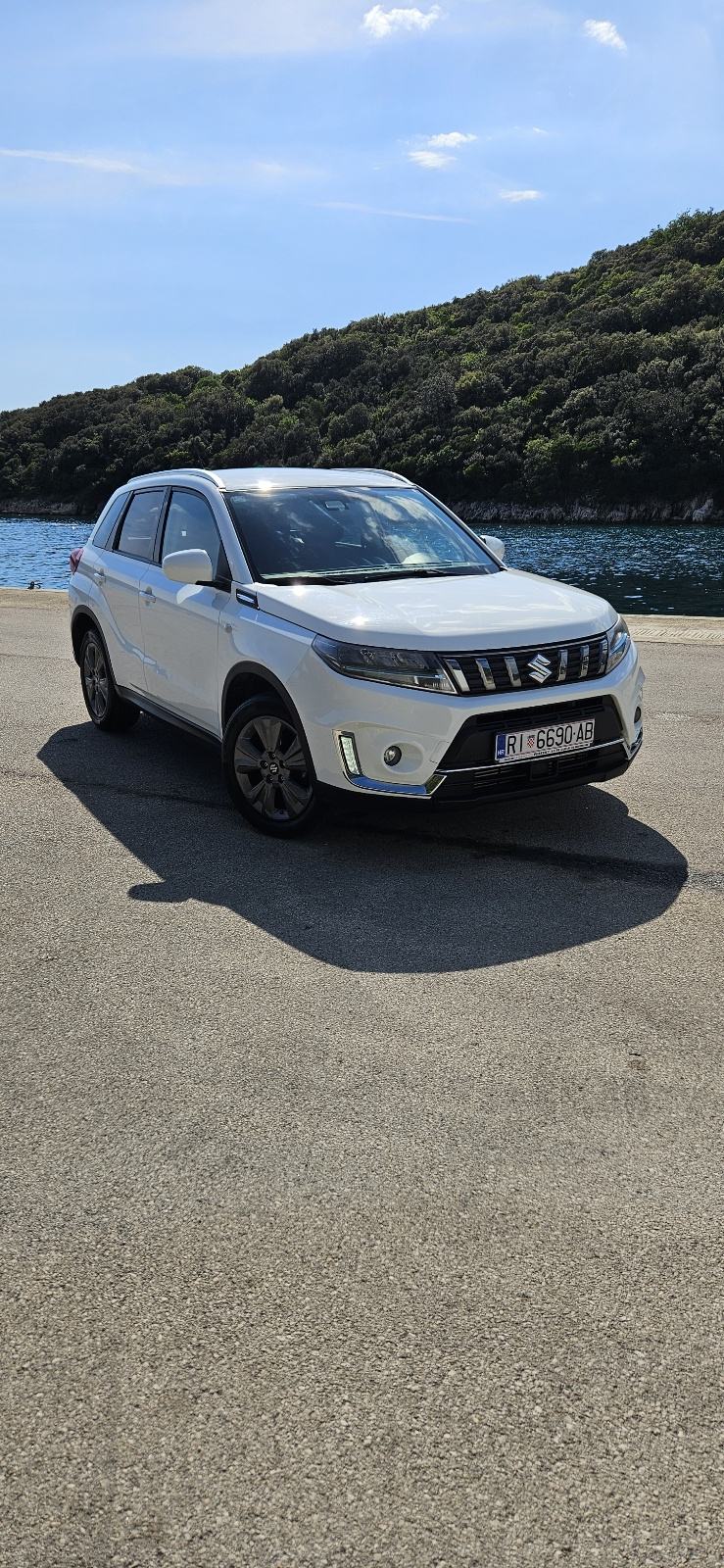 Suzuki Vitara 1.4 , Hybrid 2022 , vrhunsko stanje, bogata oprema ..., fotografija 1