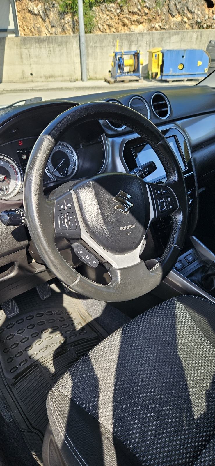 Suzuki Vitara 1.4 , Hybrid 2022 , vrhunsko stanje, bogata oprema ..., fotografija 9