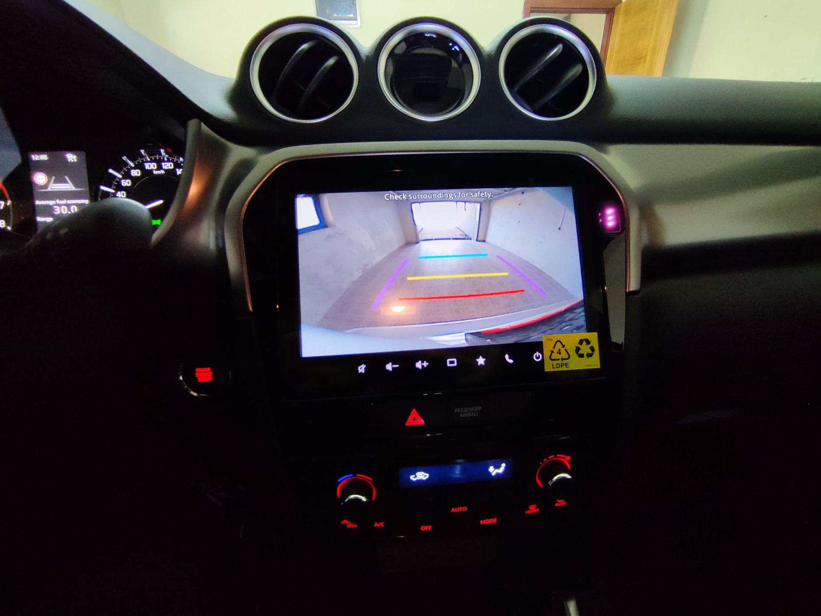 Nova Suzuki Vitara 1,4, fotografija 6