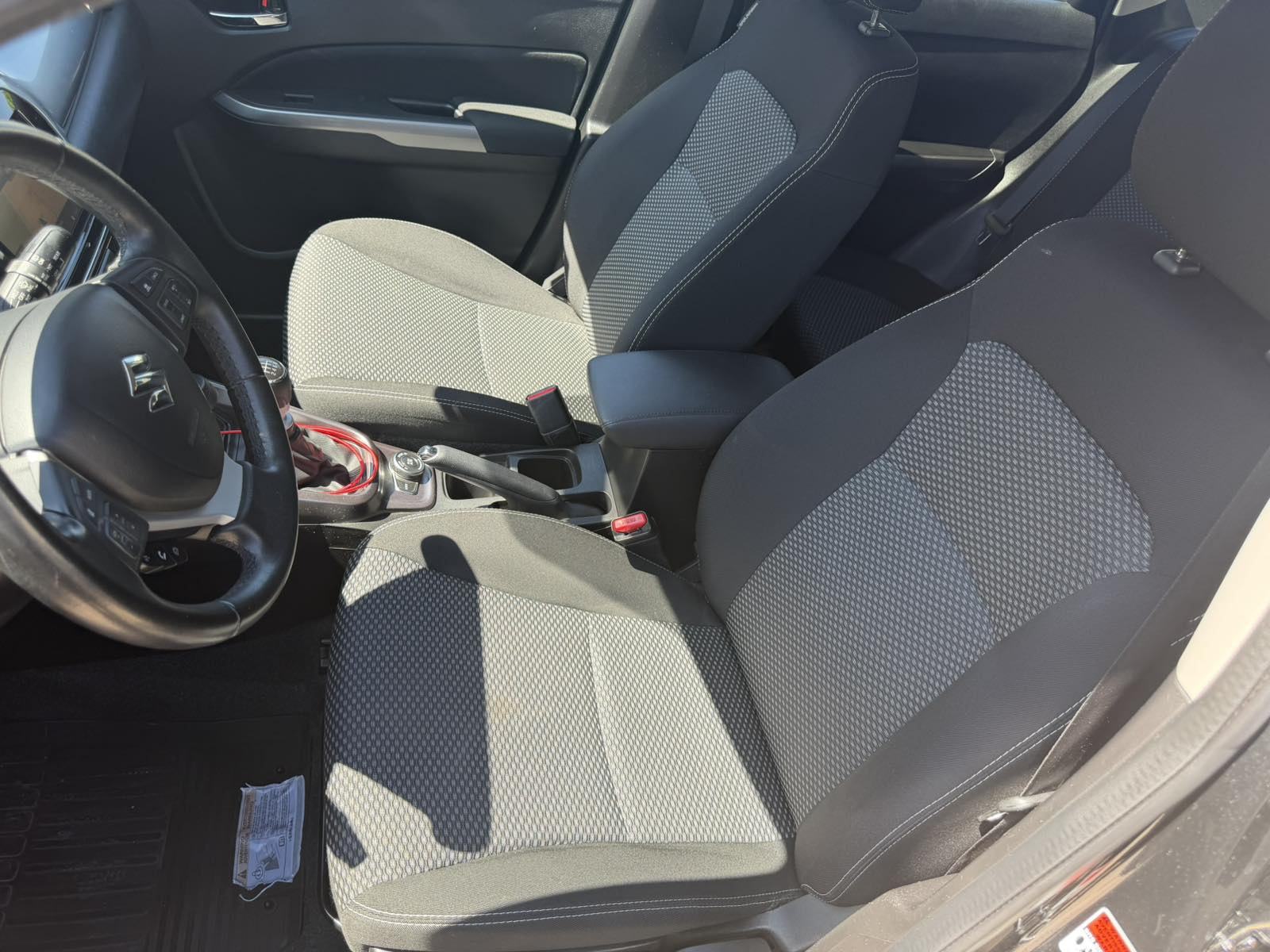 Suzuki Vitara 1,4, fotografija 8