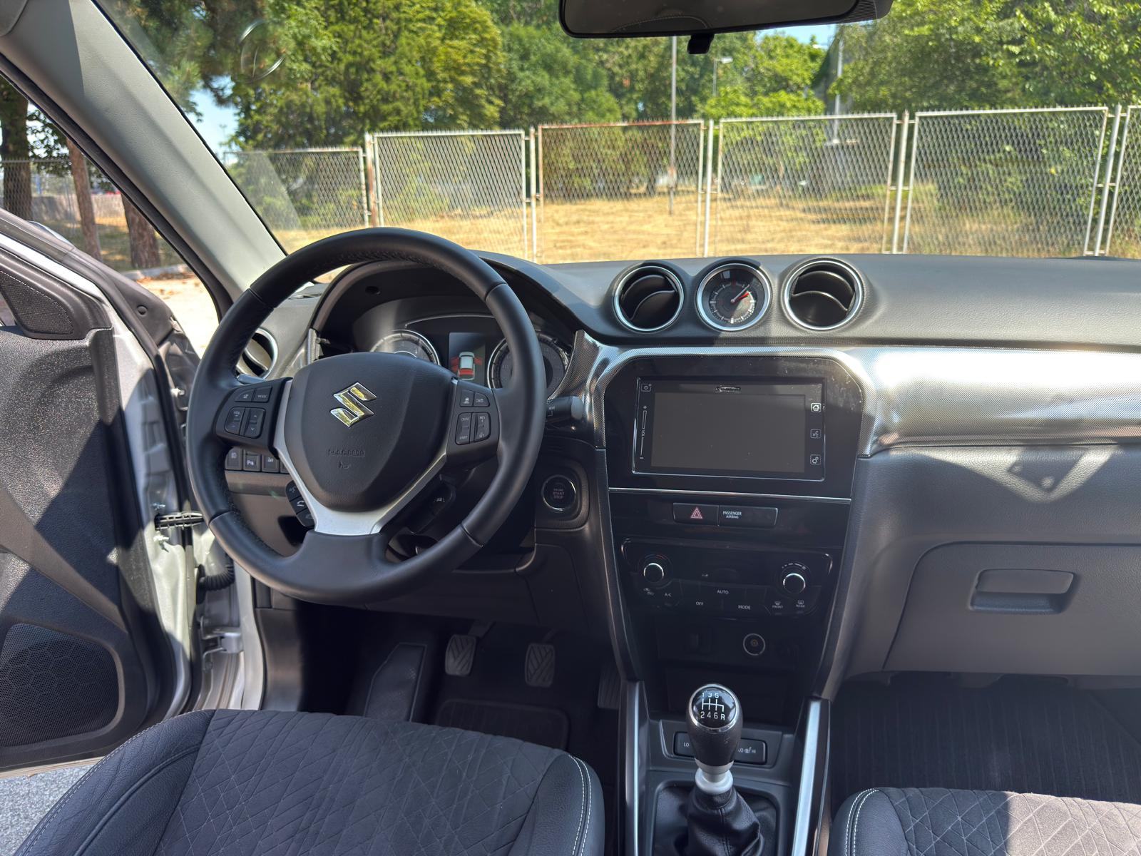 Suzuki Vitara 1,4 GLX HYBRID, izvrsno stanje, prvi vlasnik, 2023. g., fotografija 11