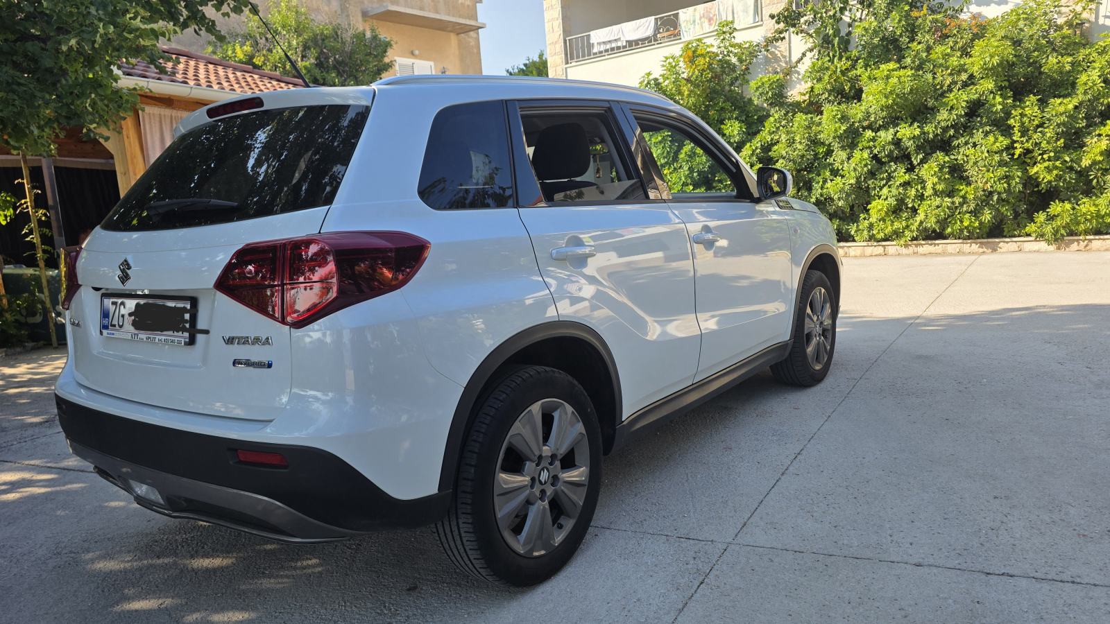 Suzuki Vitara 1.4 Hybrid GL+ Premium | 1. vlasnik, Nije uvoz!2 ključa, fotografija 3