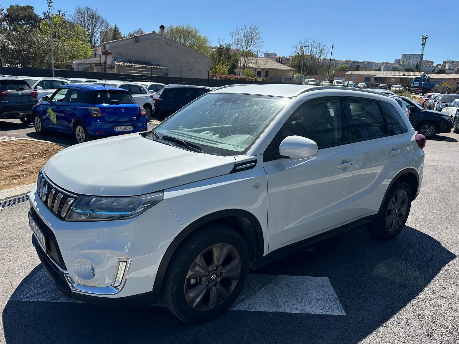 Suzuki Vitara 1,5 GL+ HYBRID Automatik reg. do 3/27, fotografija 7