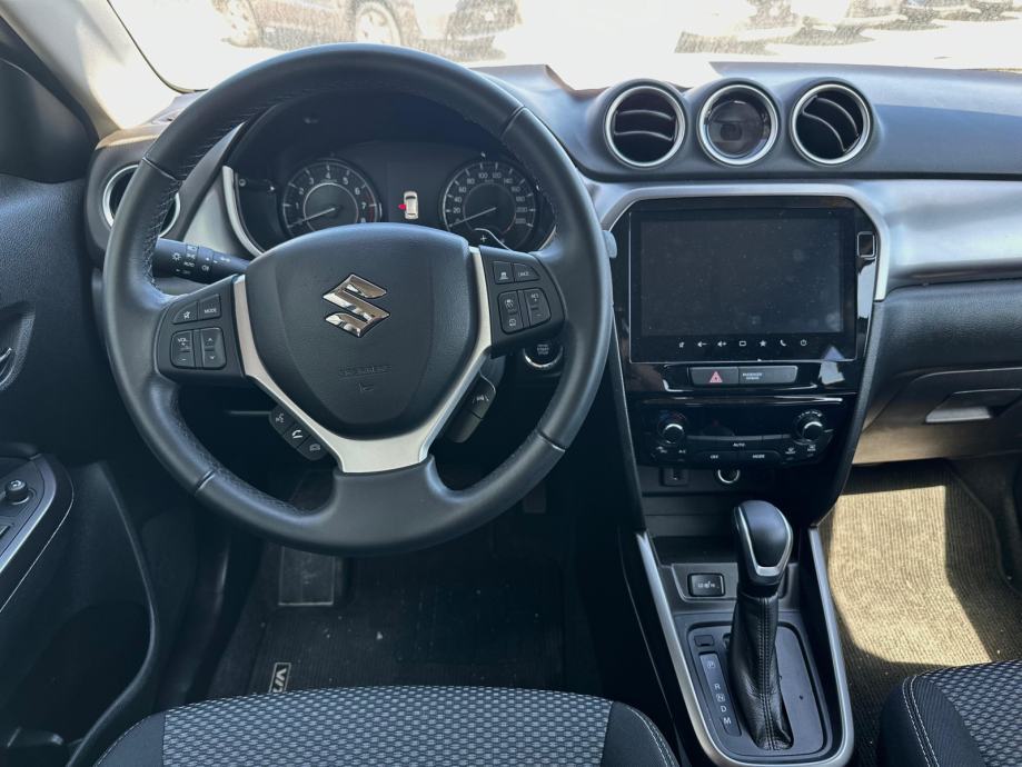 Suzuki Vitara 1.5 GL+ Automatik 2025. reg. do 04/27, fotografija 10