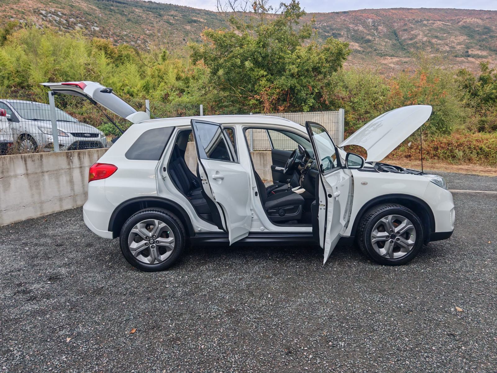 Suzuki Vitara 1.6 DDiS * prešla samo 154 tkm * ODLIČNA❗❗, fotografija 11