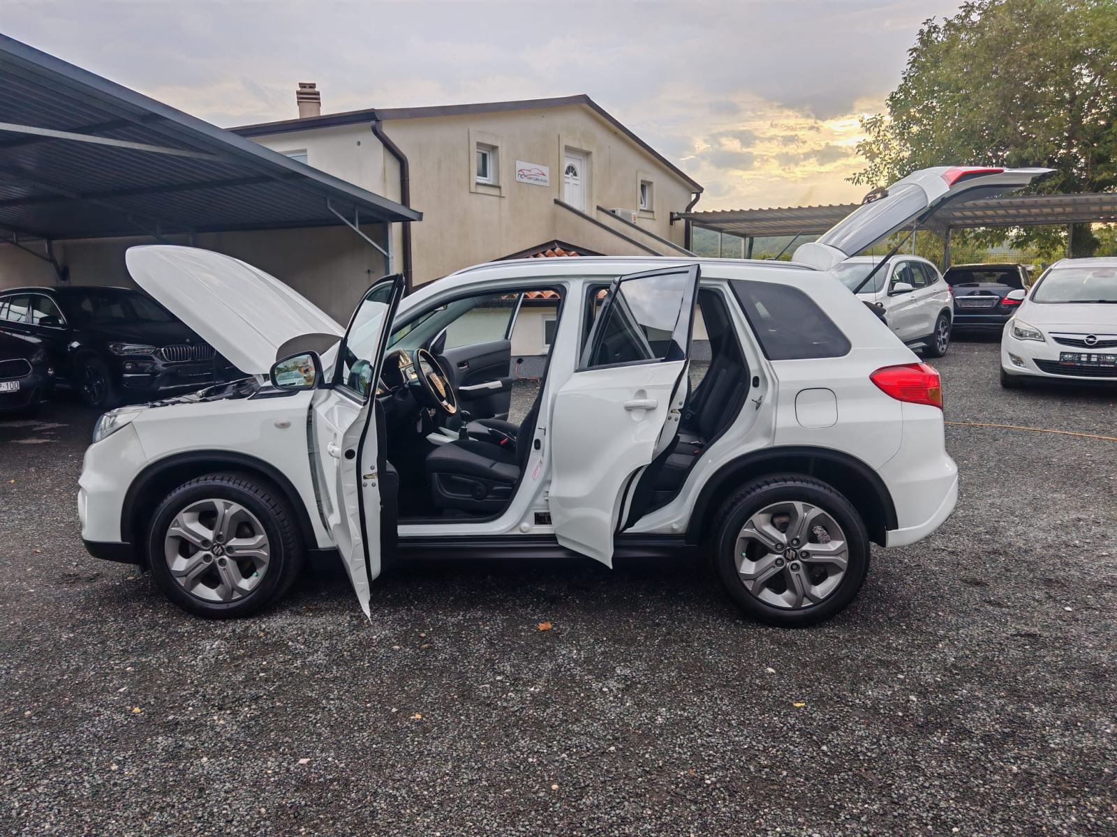 Suzuki Vitara 1.6 DDiS * prešla samo 154 tkm * ODLIČNA❗❗, fotografija 10