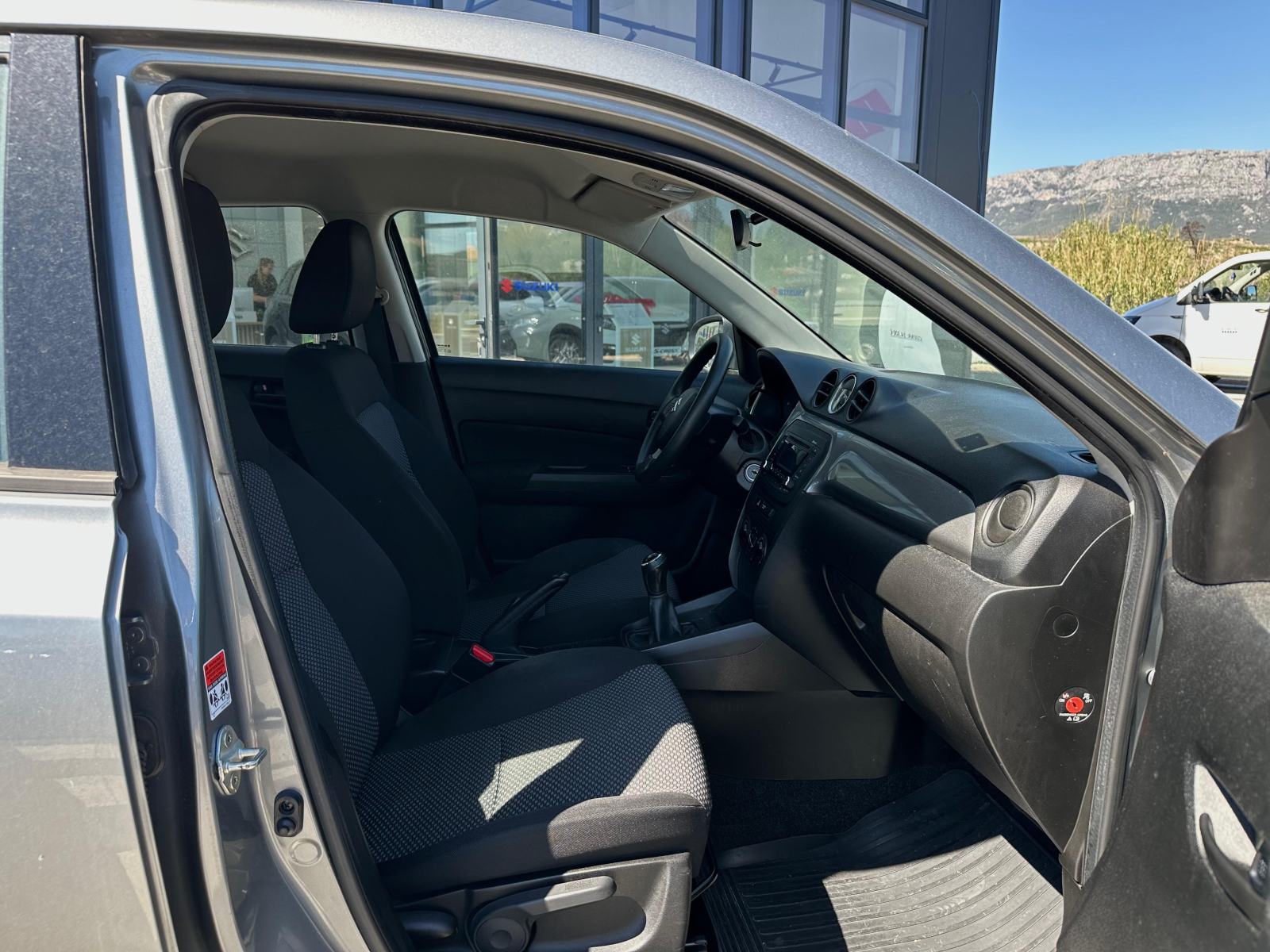 Suzuki Vitara 1,6 GL 2018., fotografija 13