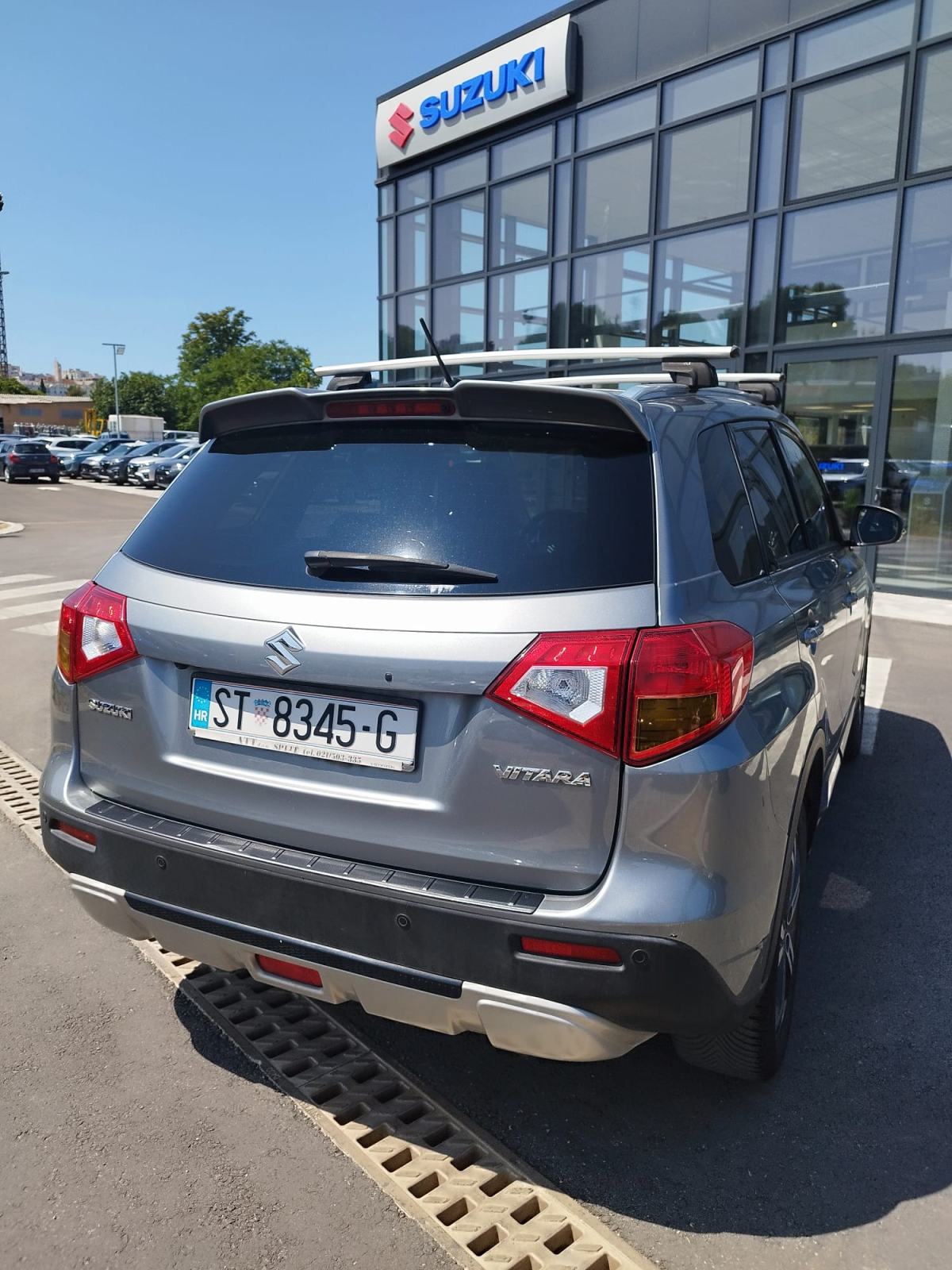 Suzuki Vitara 1,6 GLX + LPG (full oprema) reg. 12/26, fotografija 3