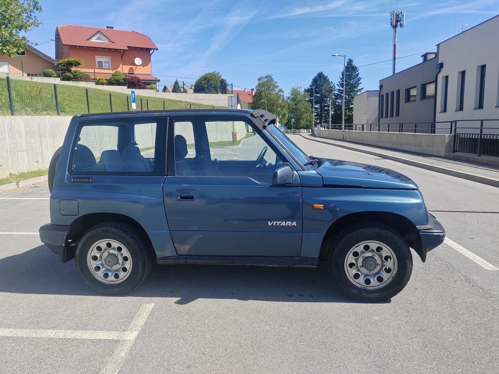 Suzuki Vitara 1.6 JLX, fotografija 3