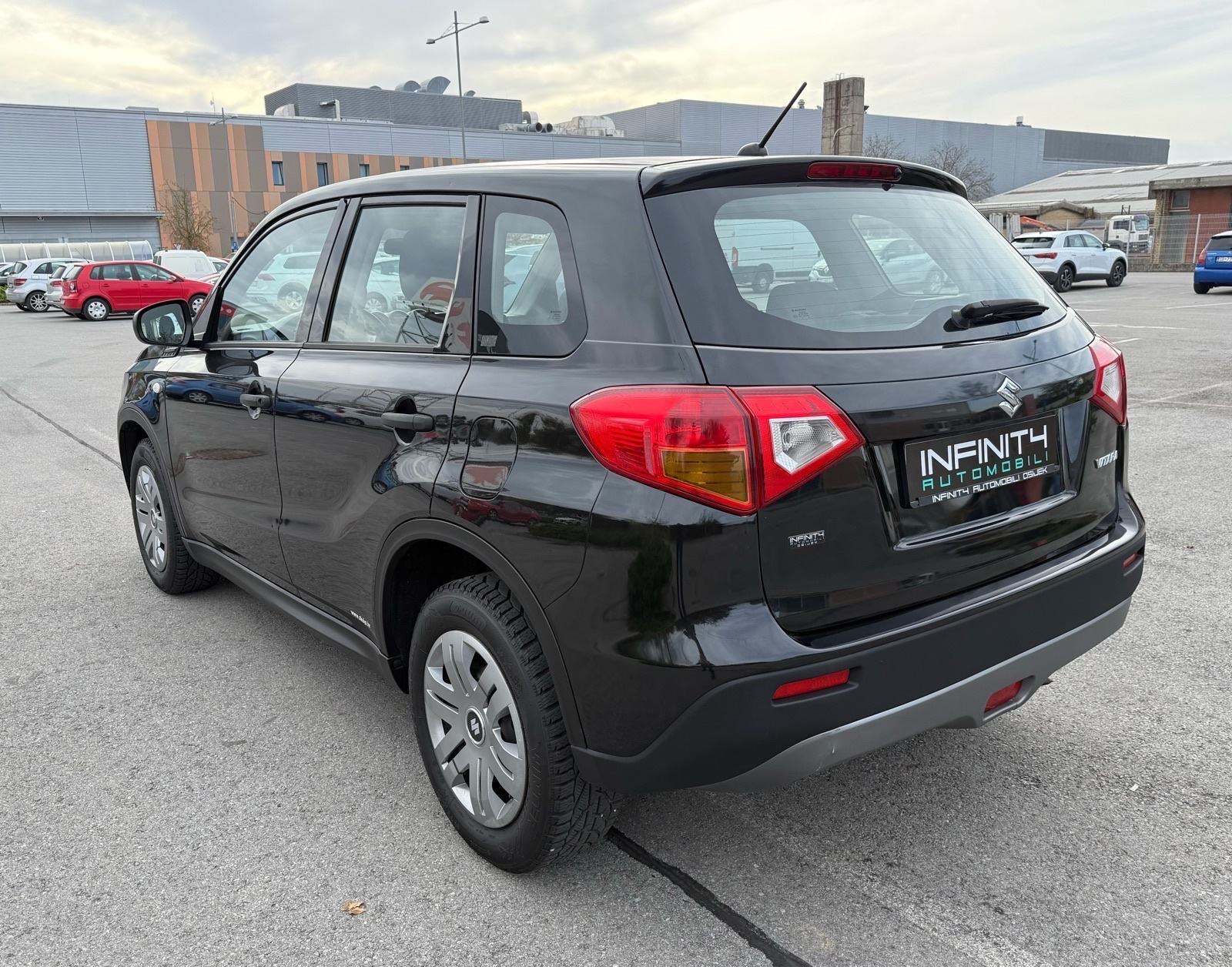 Suzuki Vitara 1,6 KLIMA, DOSTAVA VOZILA, PDV, REG: 07/2026, pogled izvana - slika 5