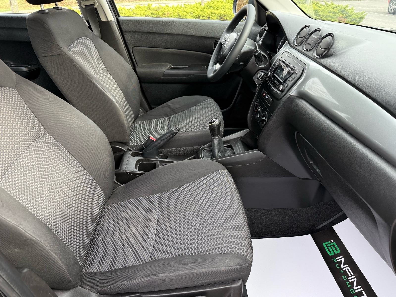 Suzuki Vitara 1,6 KLIMA, DOSTAVA VOZILA, PDV, REG: 07/2026, fotografija 17